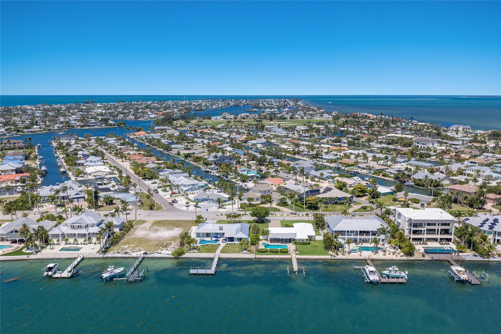 633 KEY ROYALE DR, HOLMES BEACH, FL, 34217