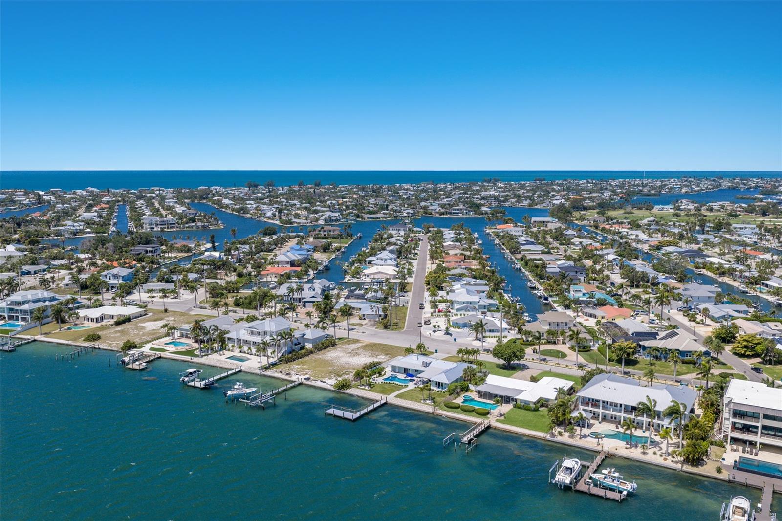 633 KEY ROYALE DR, HOLMES BEACH, FL, 34217