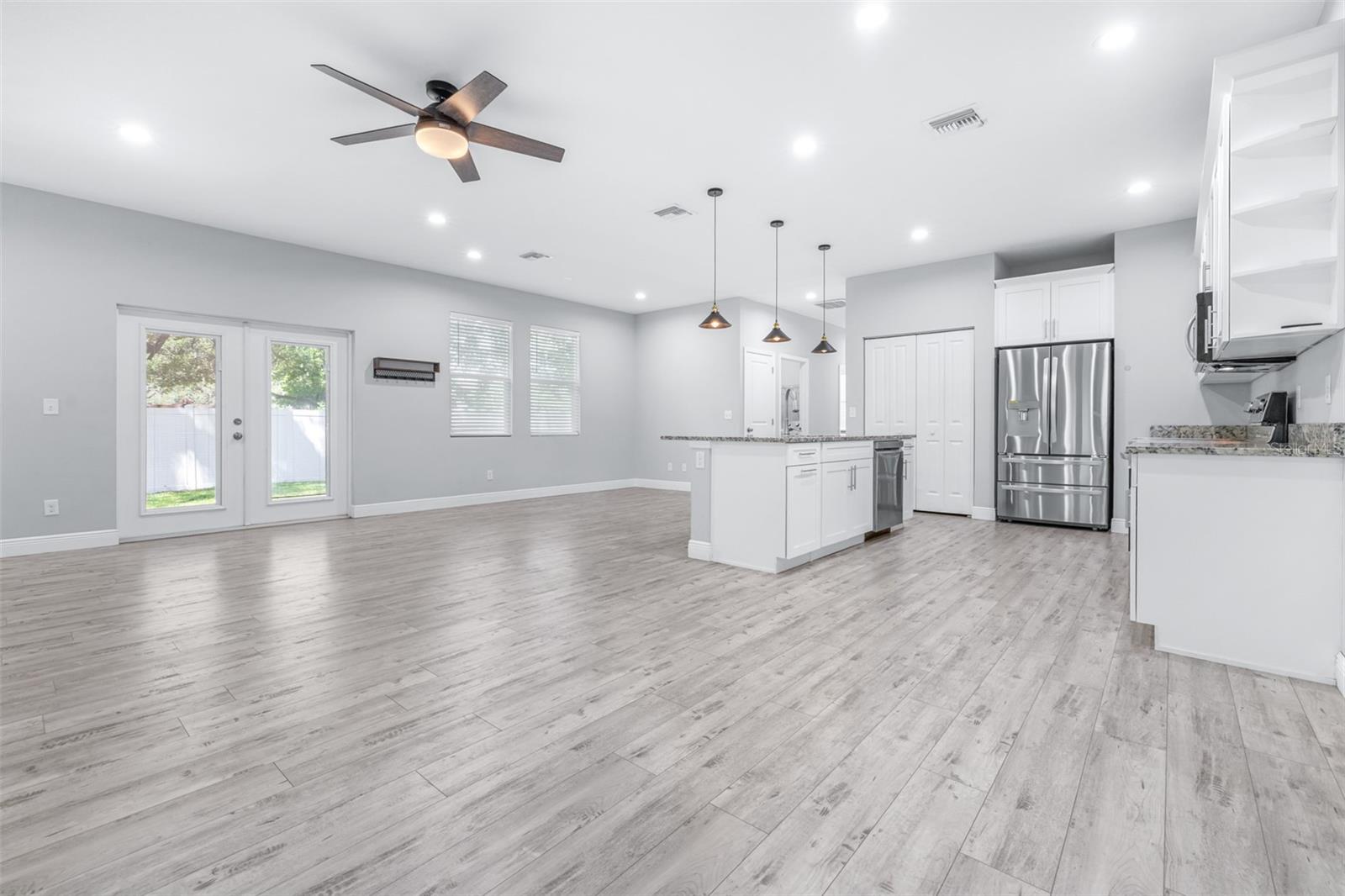 1505 E NORTH BAY ST, TAMPA, FL, 33610