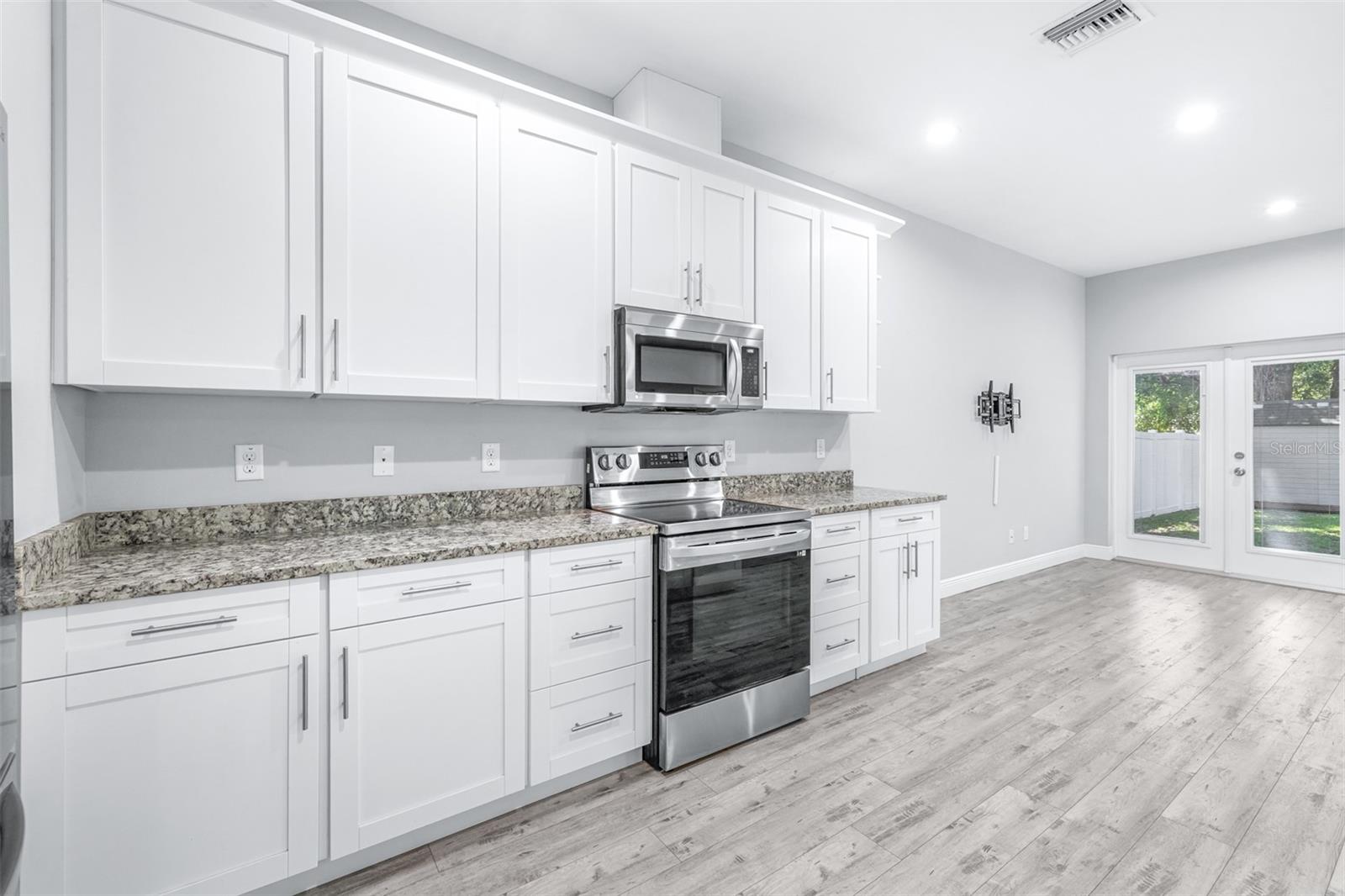 1505 E NORTH BAY ST, TAMPA, FL, 33610