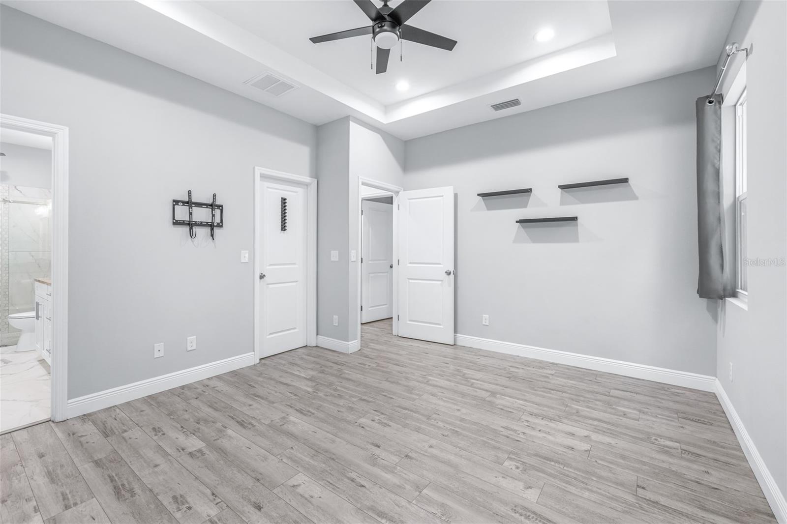 1505 E NORTH BAY ST, TAMPA, FL, 33610