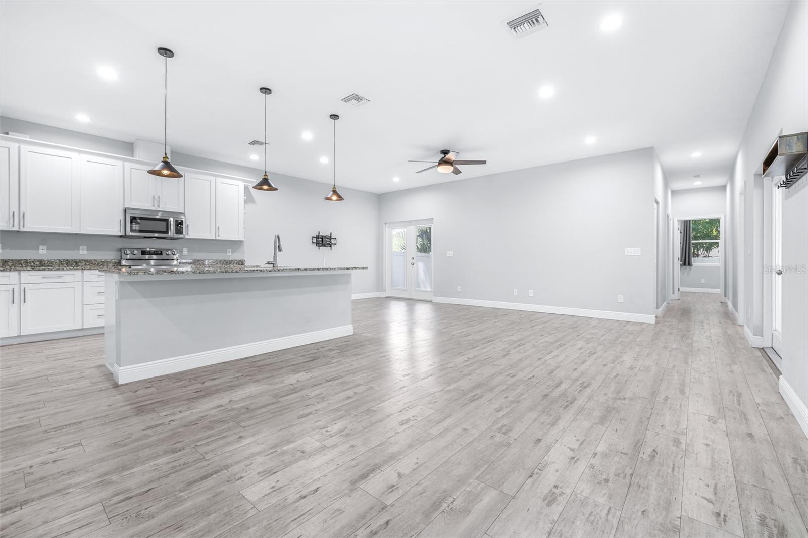 1505 E NORTH BAY ST, TAMPA, FL, 33610