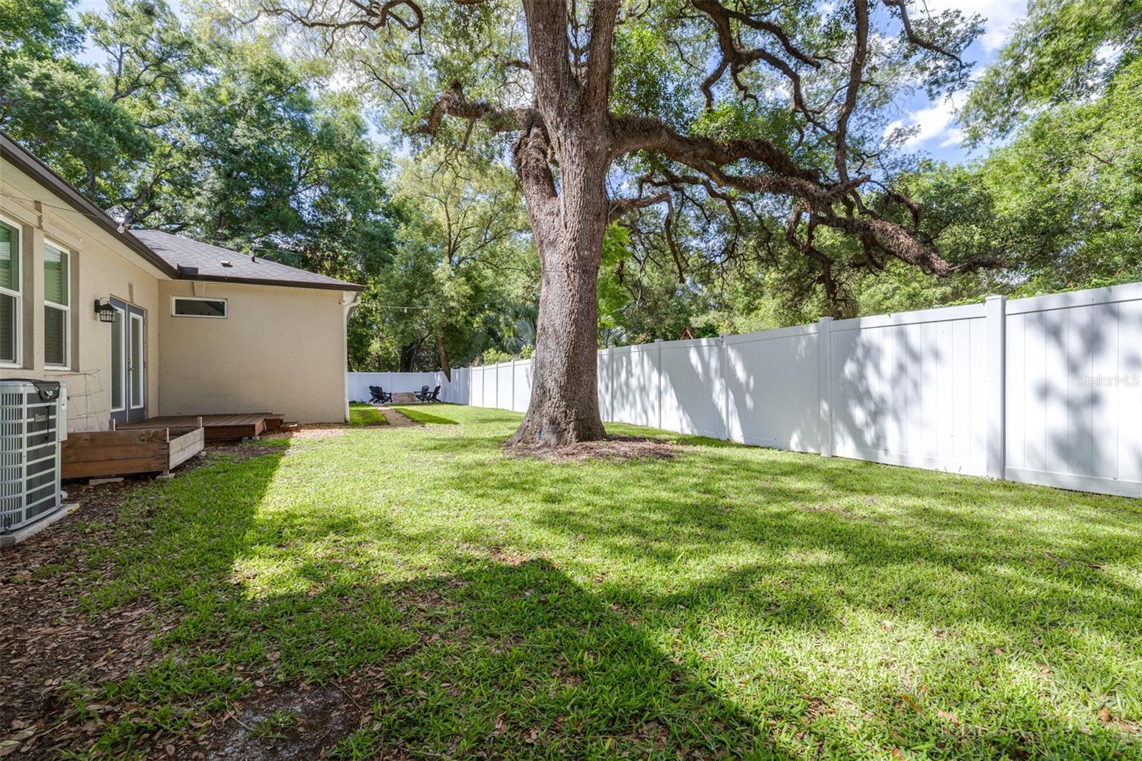 1505 E NORTH BAY ST, TAMPA, FL, 33610