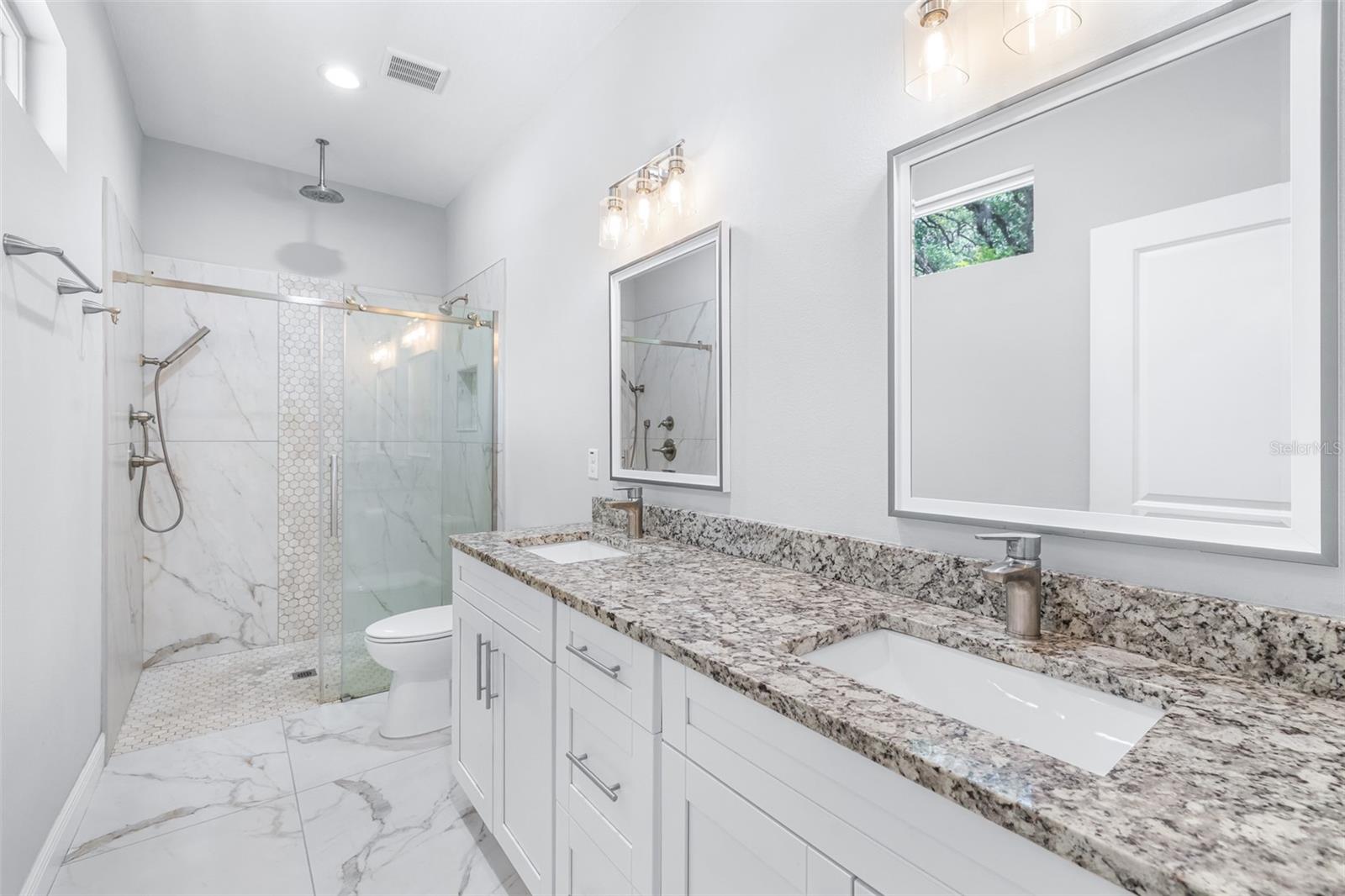 1505 E NORTH BAY ST, TAMPA, FL, 33610