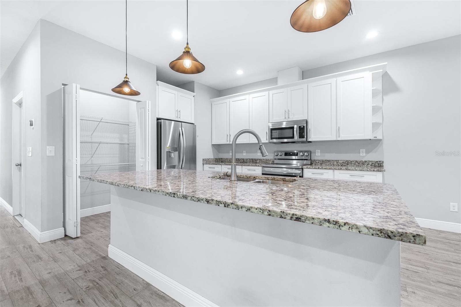 1505 E NORTH BAY ST, TAMPA, FL, 33610