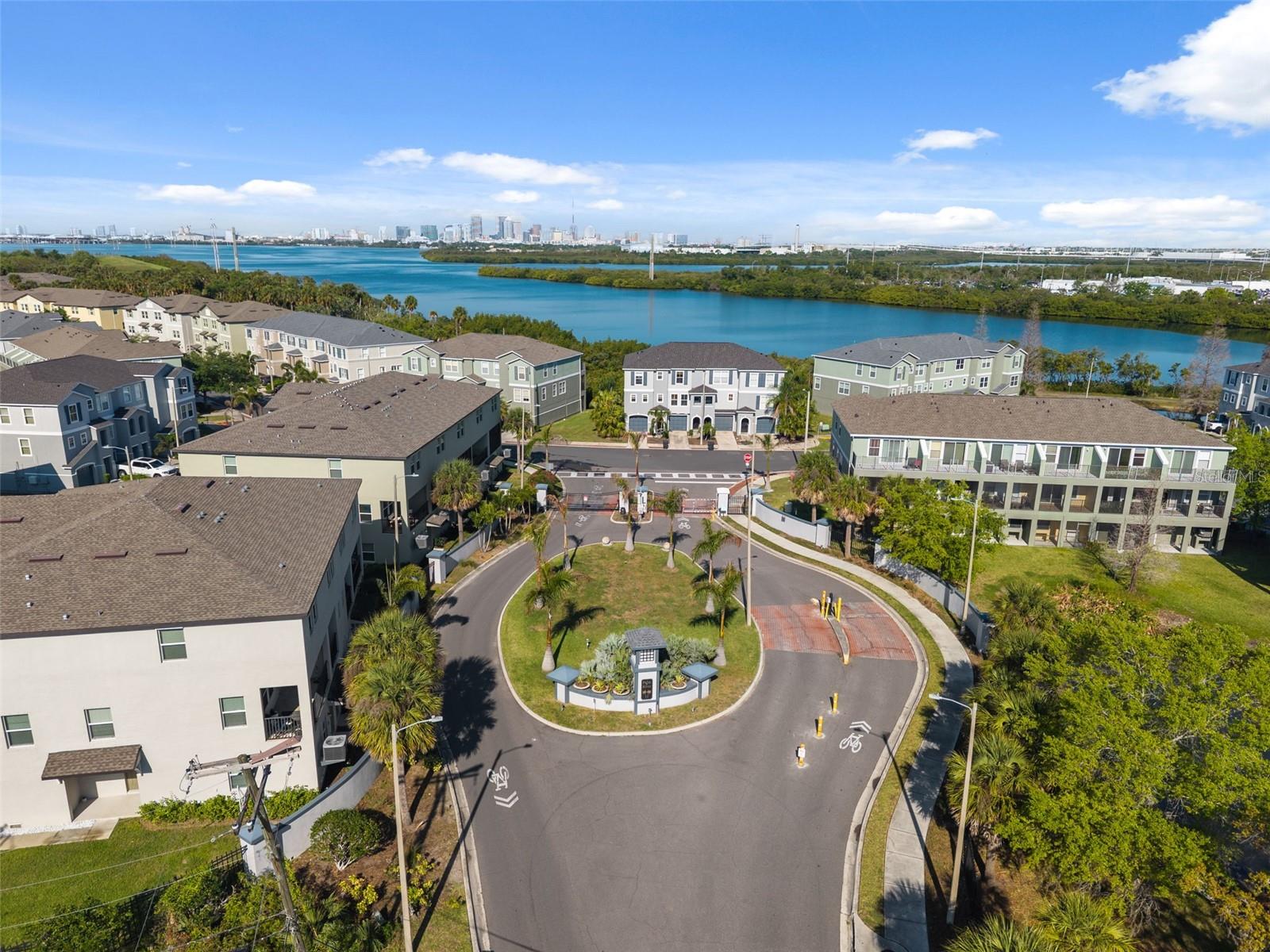 873 TENNYSON MILL CIR, TAMPA, FL, 33619