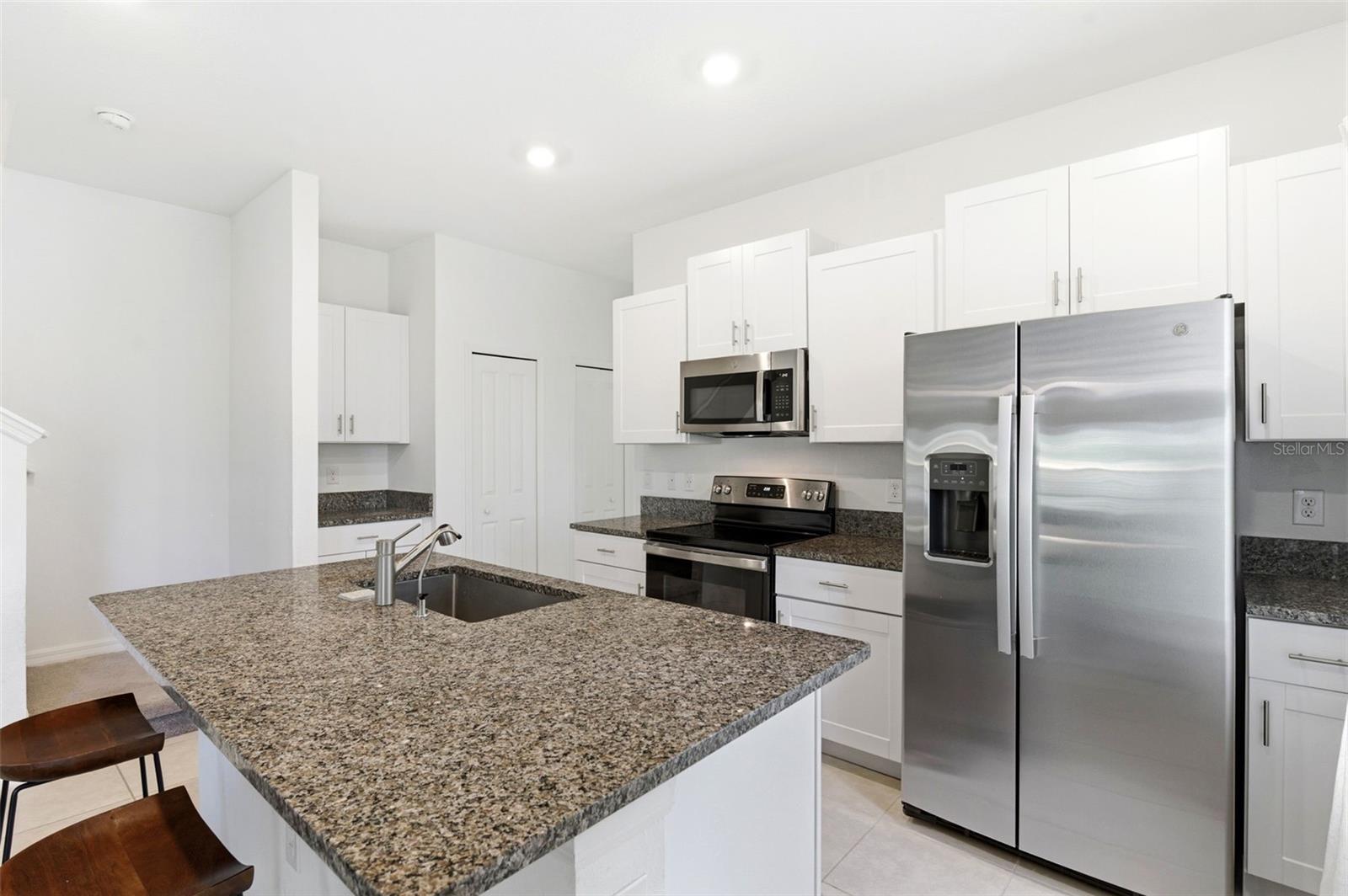 873 TENNYSON MILL CIR, TAMPA, FL, 33619