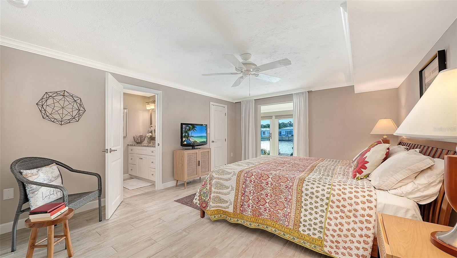 900 SPANISH DR N, LONGBOAT KEY, FL, 34228