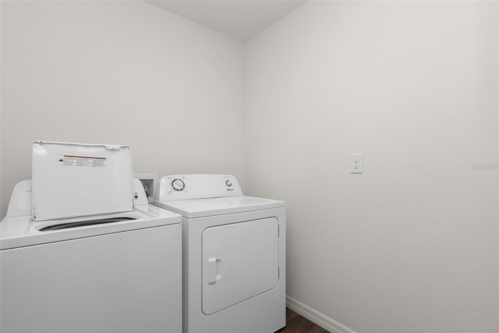 1040 SHERWIN ST, PORT CHARLOTTE, FL, 33953