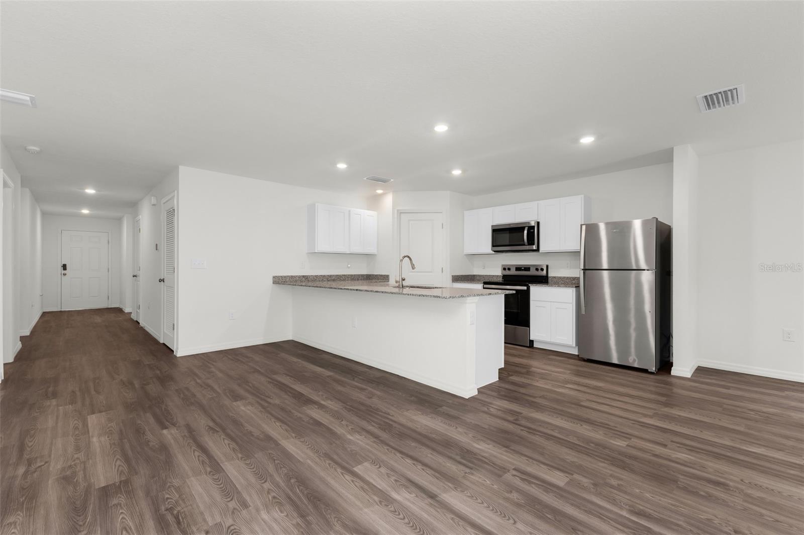 1040 SHERWIN ST, PORT CHARLOTTE, FL, 33953