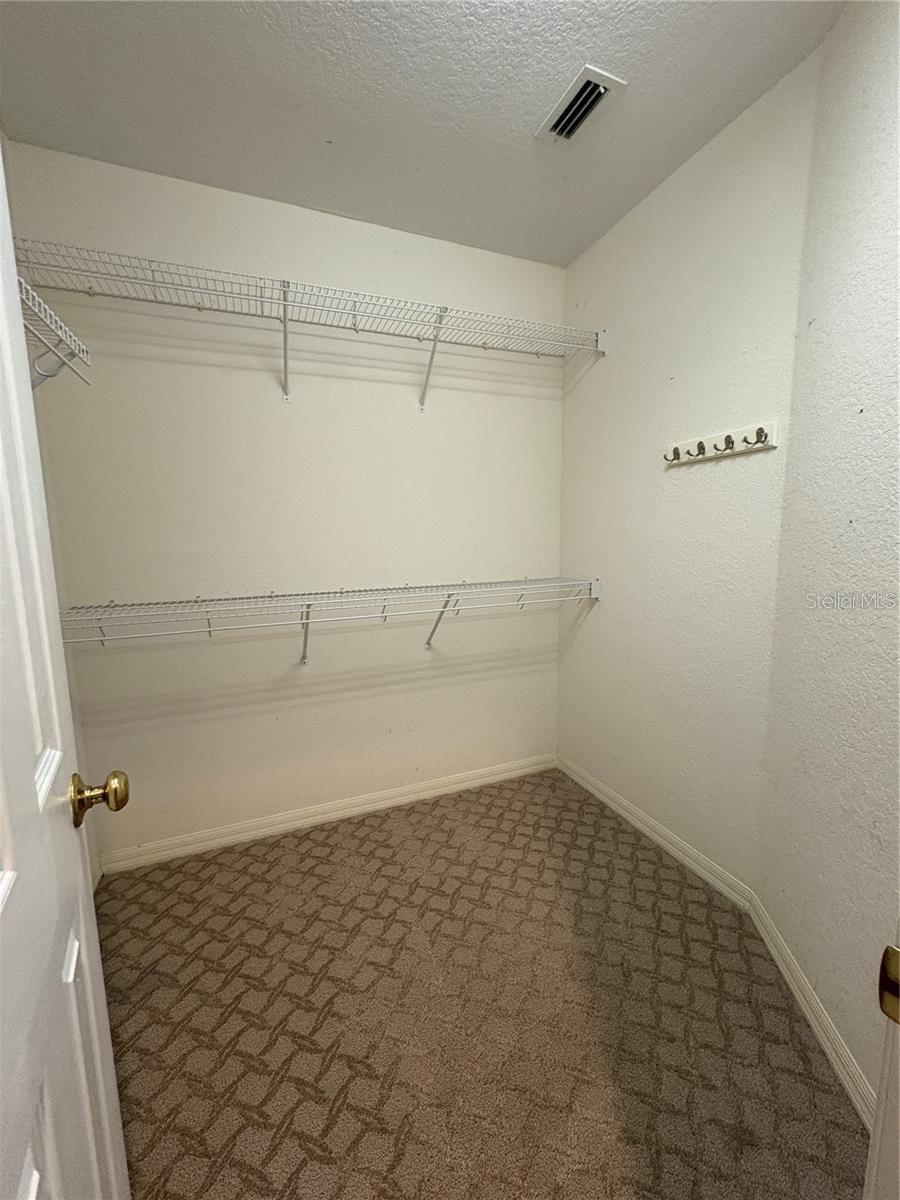 2856 BAYSHORE TRAILS DR, TAMPA, FL, 33611