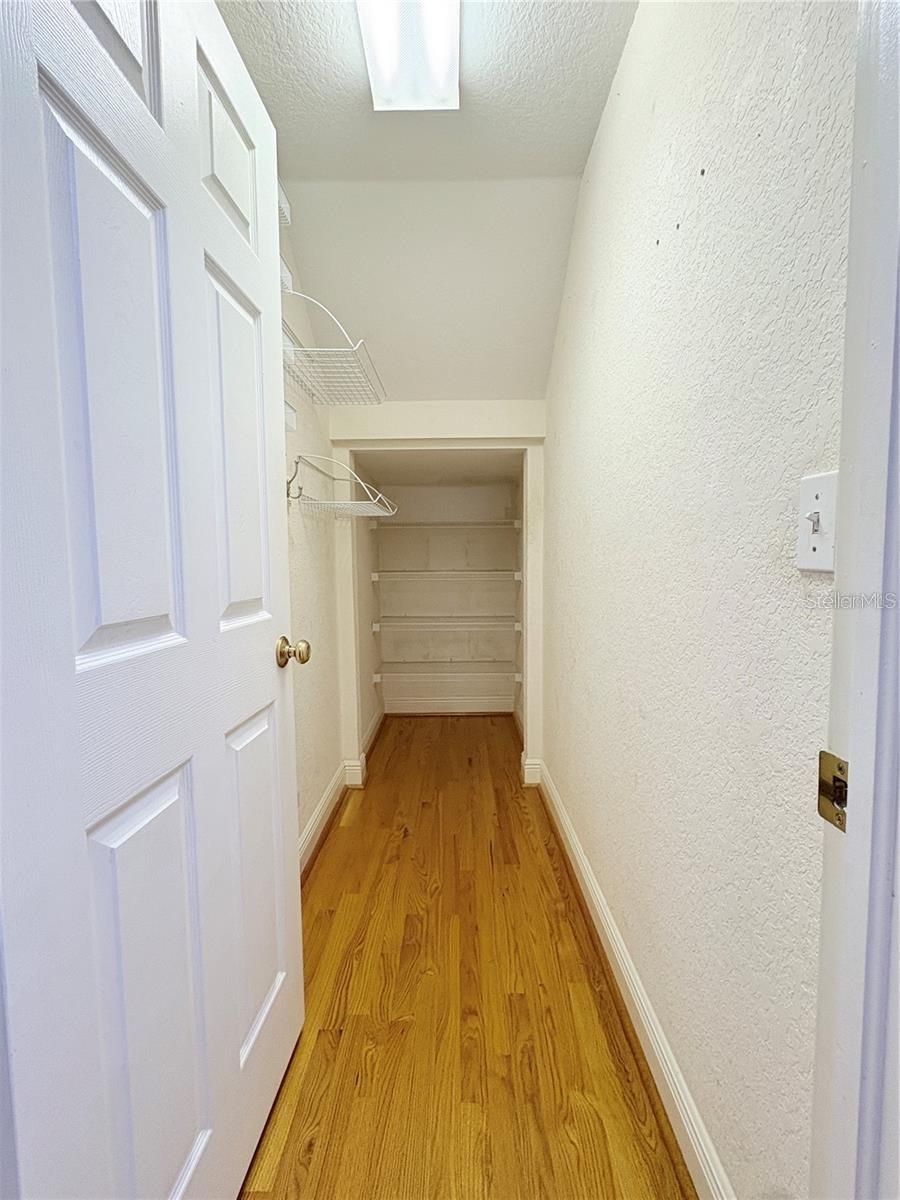 2856 BAYSHORE TRAILS DR, TAMPA, FL, 33611