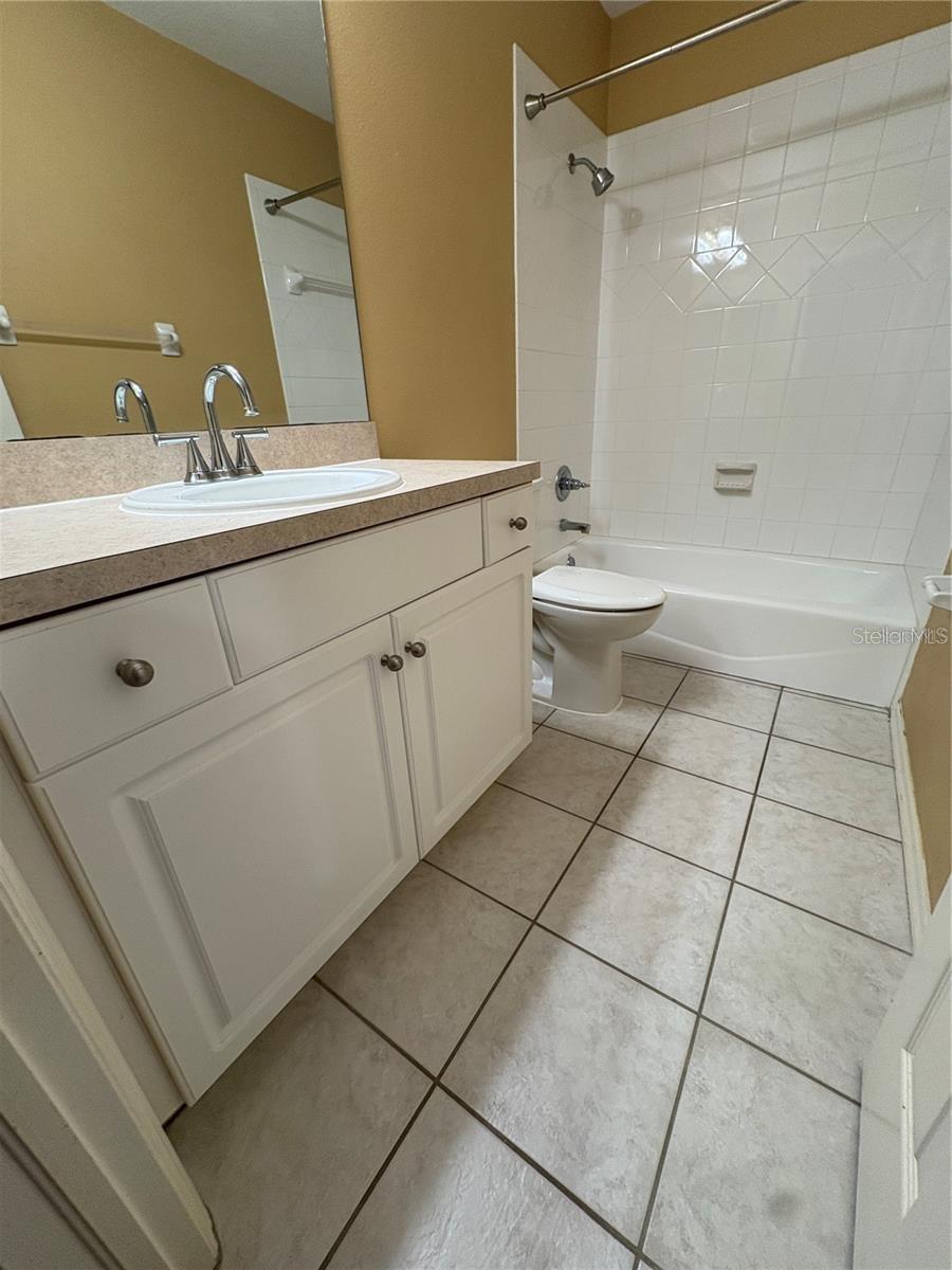 2856 BAYSHORE TRAILS DR, TAMPA, FL, 33611