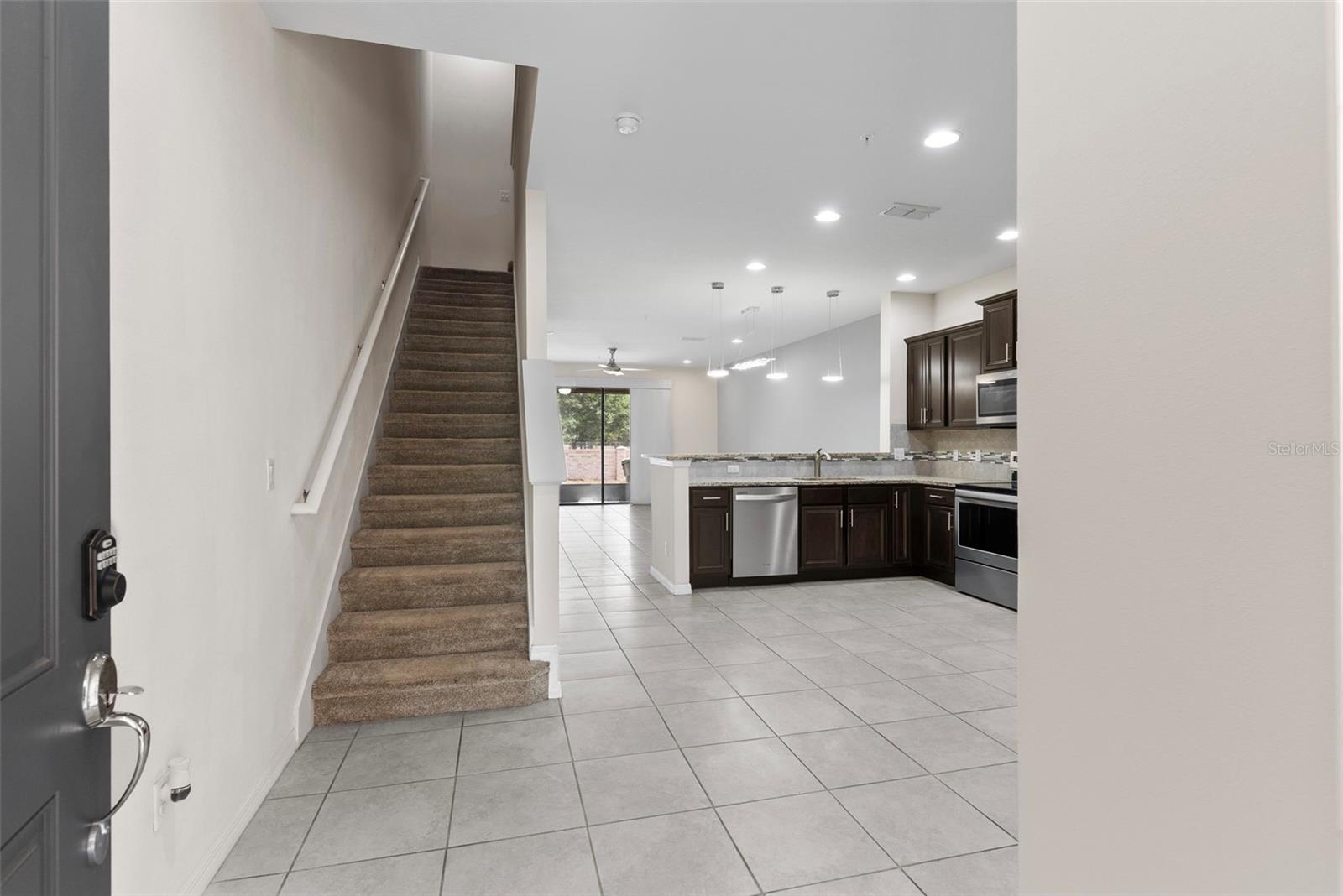 1121 PAVIA DR, APOPKA, FL, 32703