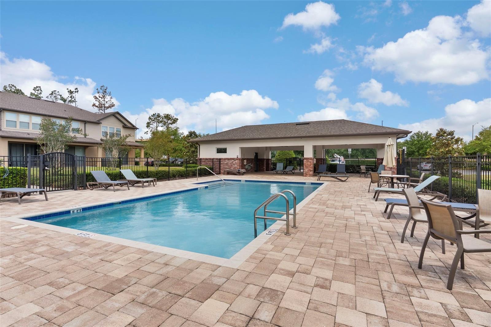 1121 PAVIA DR, APOPKA, FL, 32703