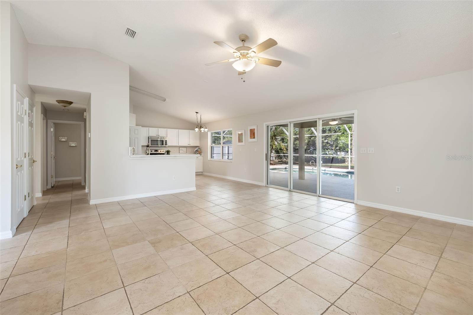 19 PRESTWICK LN, PALM COAST, FL, 32164