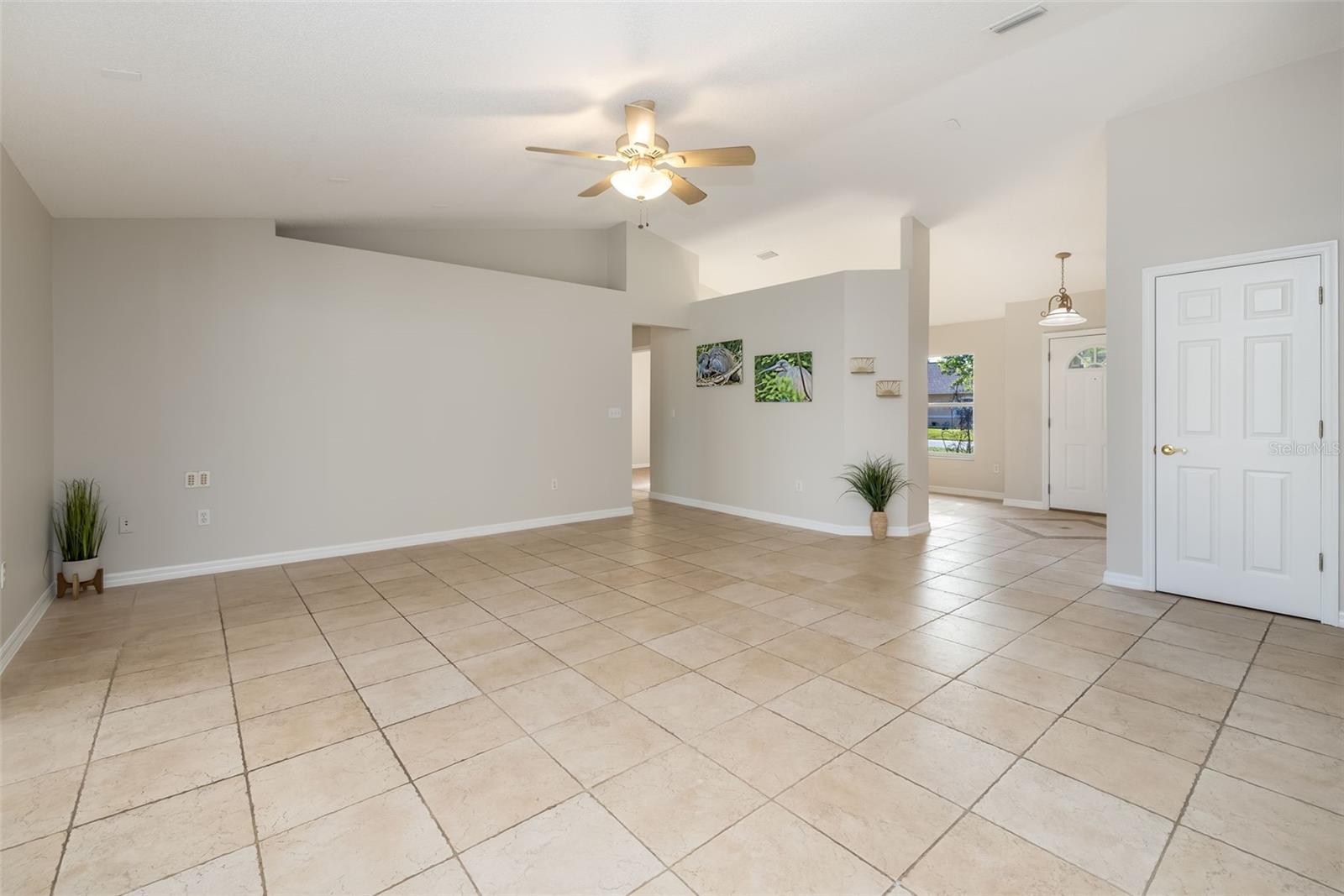 19 PRESTWICK LN, PALM COAST, FL, 32164