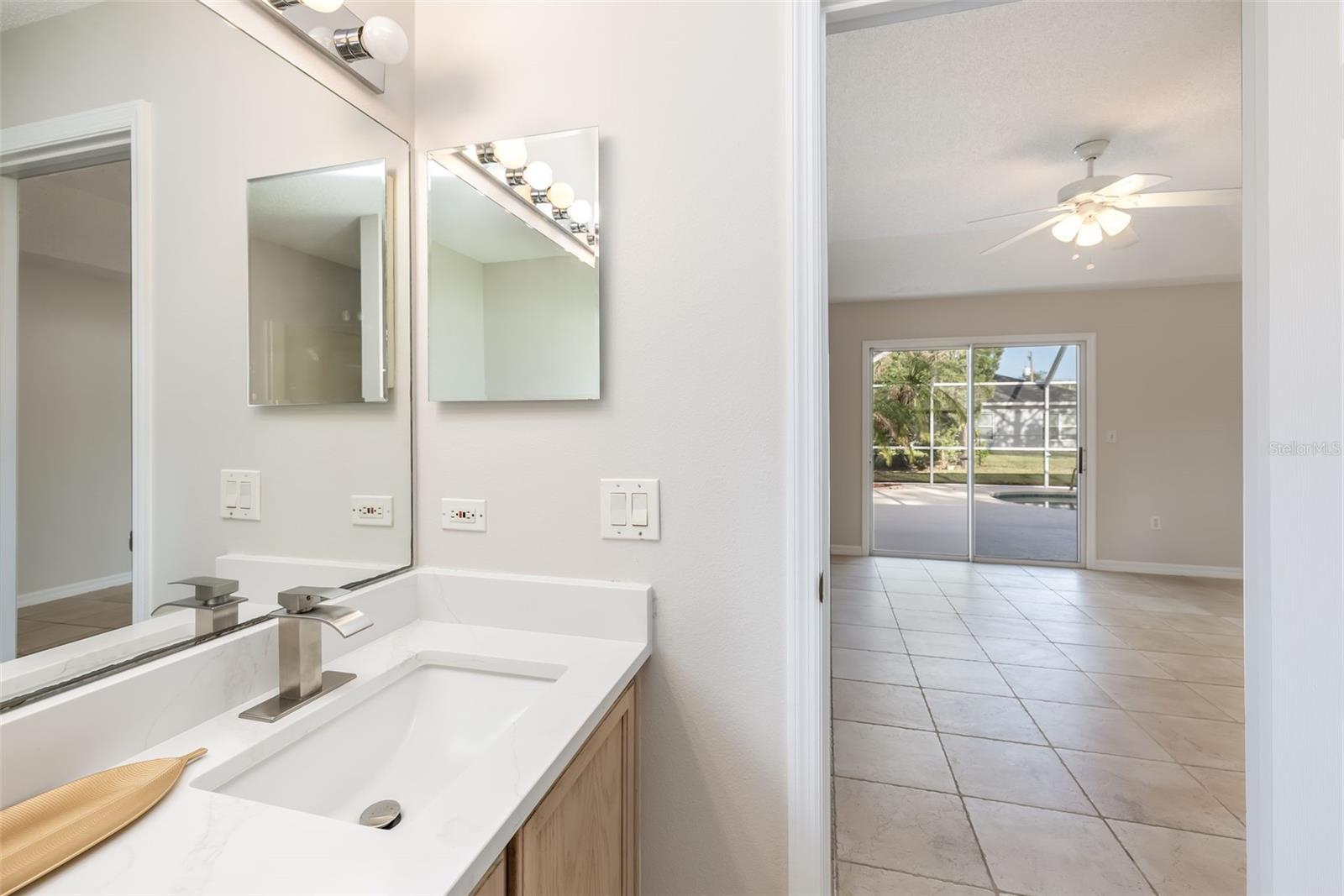 19 PRESTWICK LN, PALM COAST, FL, 32164