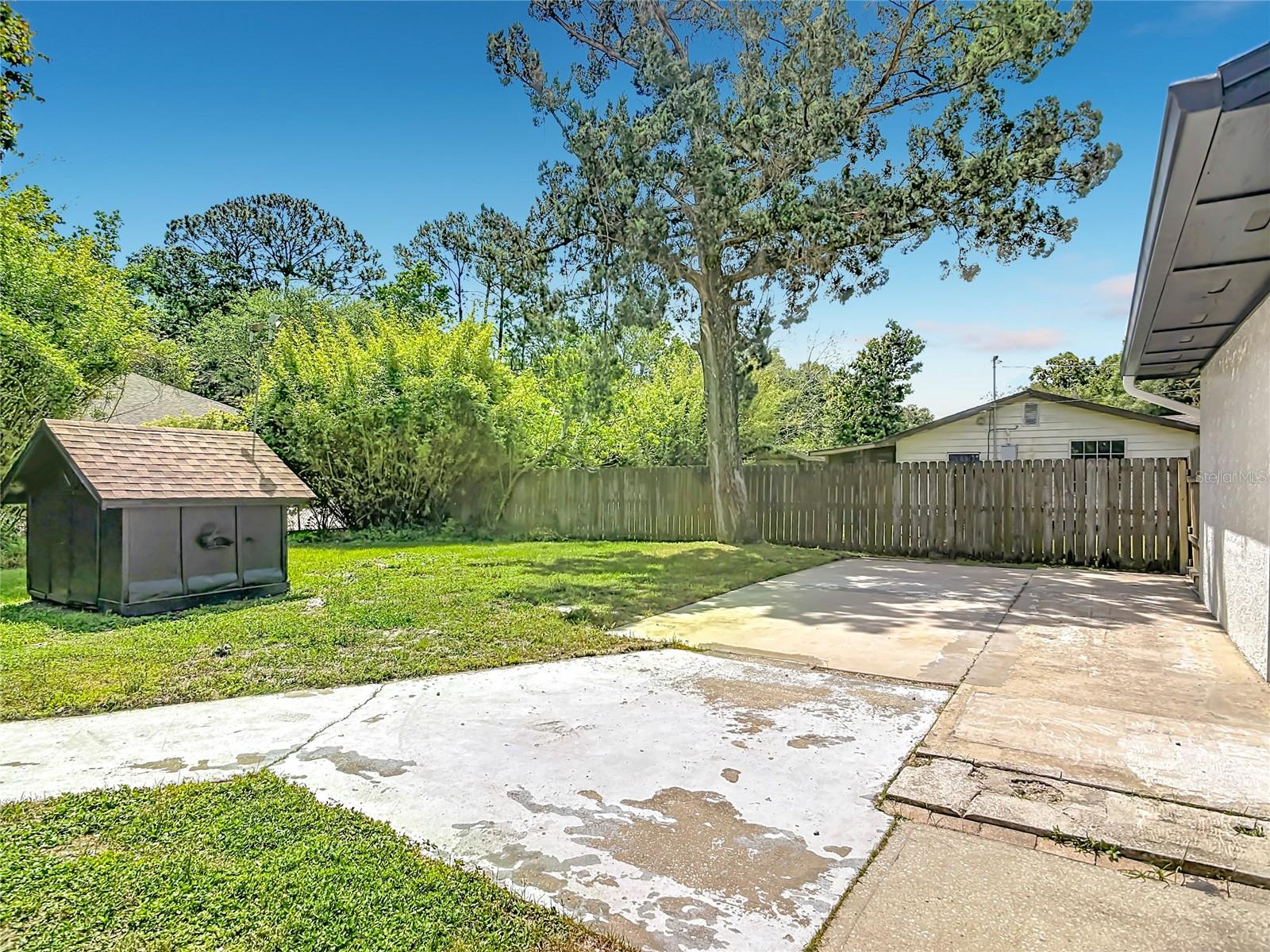 1415 FRANCES DR, DAYTONA BEACH, FL, 32124