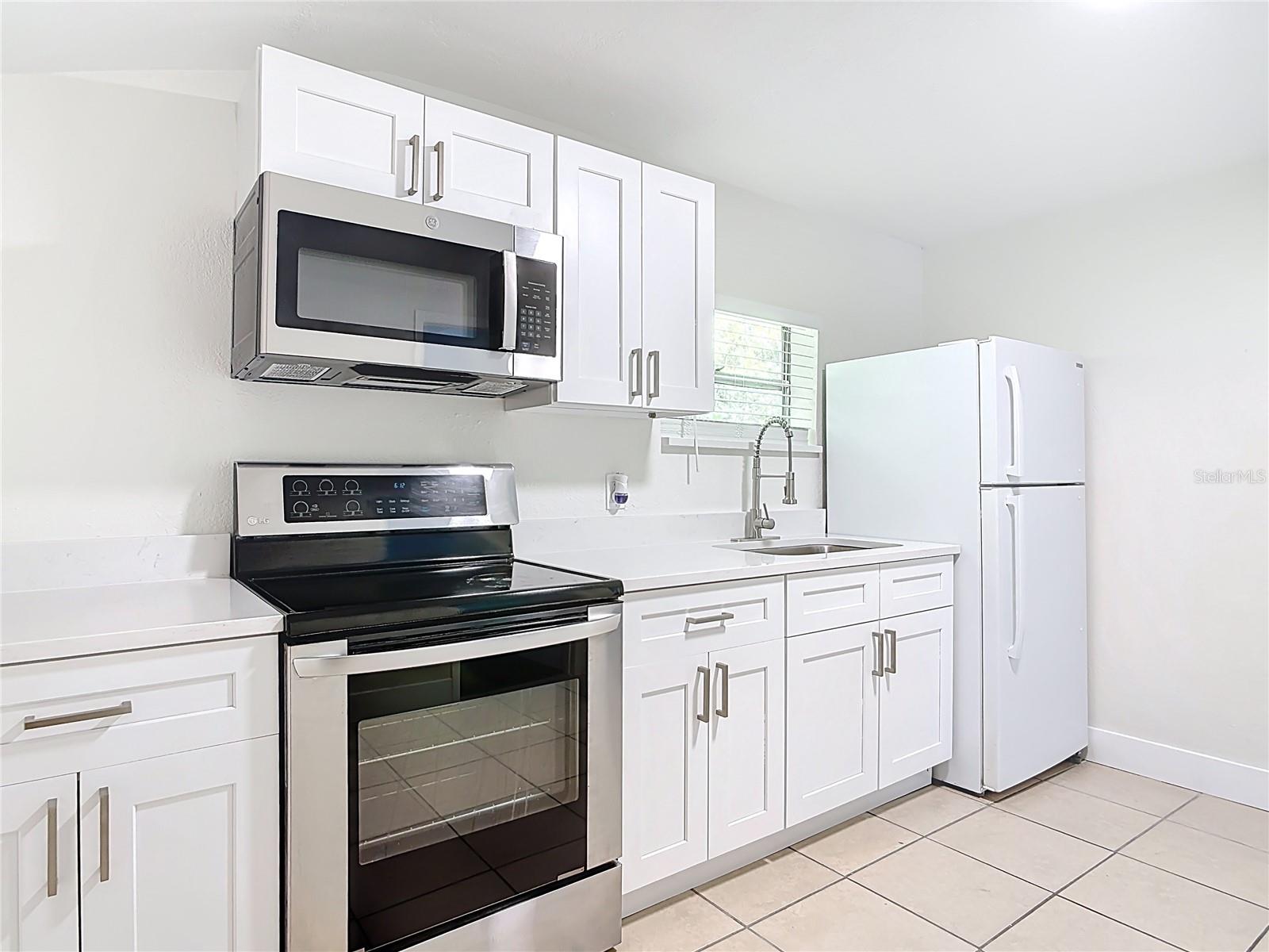 1415 FRANCES DR, DAYTONA BEACH, FL, 32124