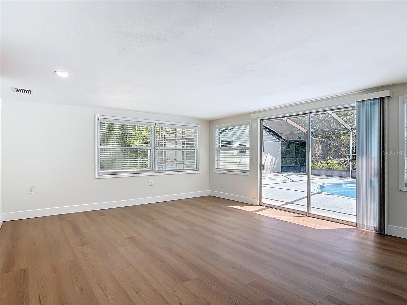 1415 FRANCES DR, DAYTONA BEACH, FL, 32124