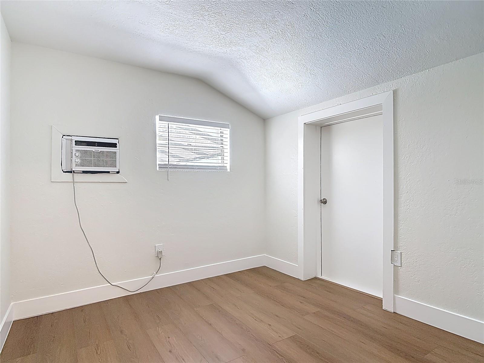 1415 FRANCES DR, DAYTONA BEACH, FL, 32124