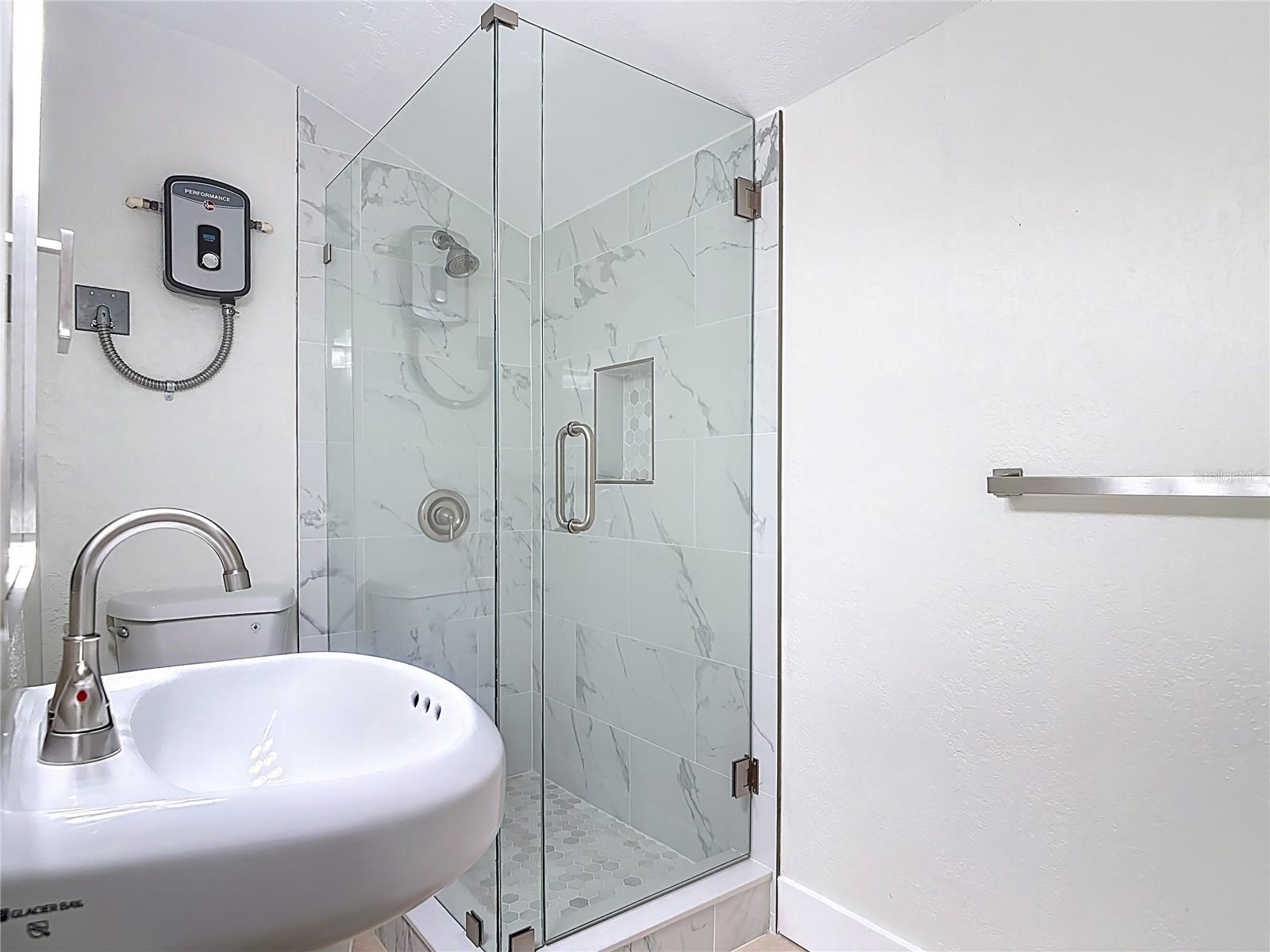 1415 FRANCES DR, DAYTONA BEACH, FL, 32124