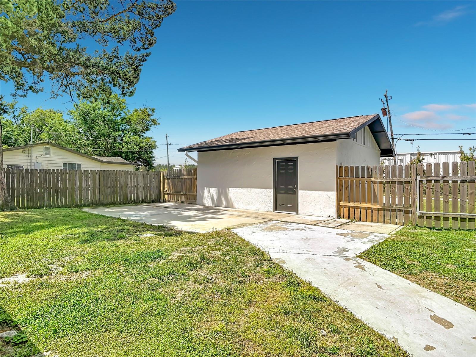 1415 FRANCES DR, DAYTONA BEACH, FL, 32124