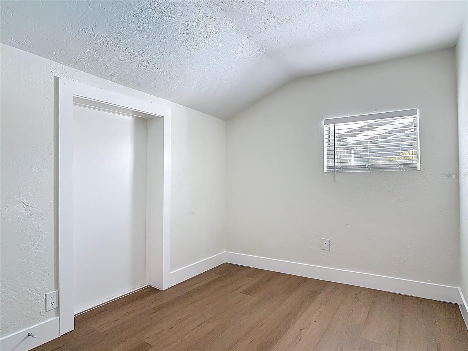 1415 FRANCES DR, DAYTONA BEACH, FL, 32124