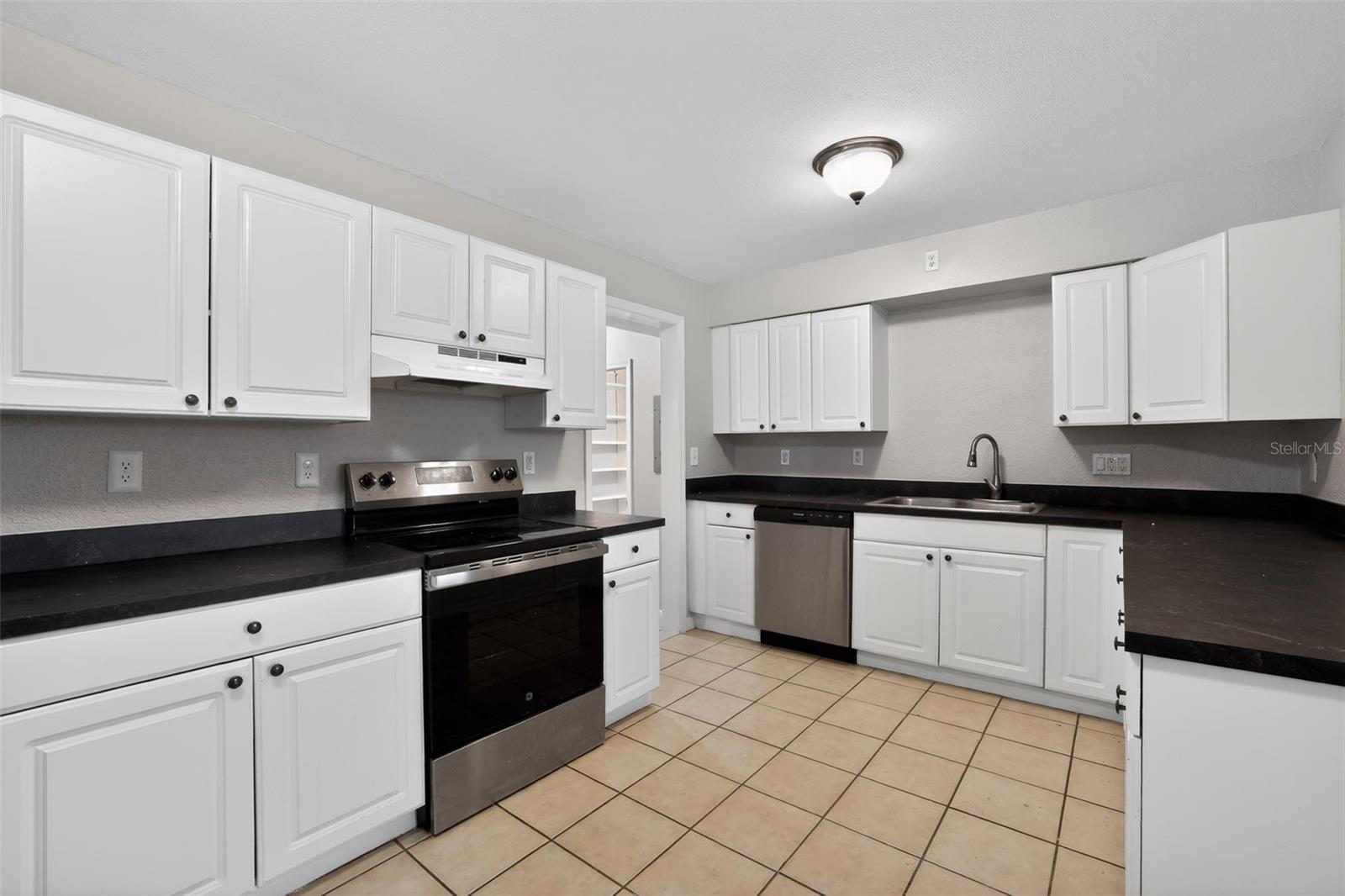 4019 7TH AVE N, ST PETERSBURG, FL, 33713
