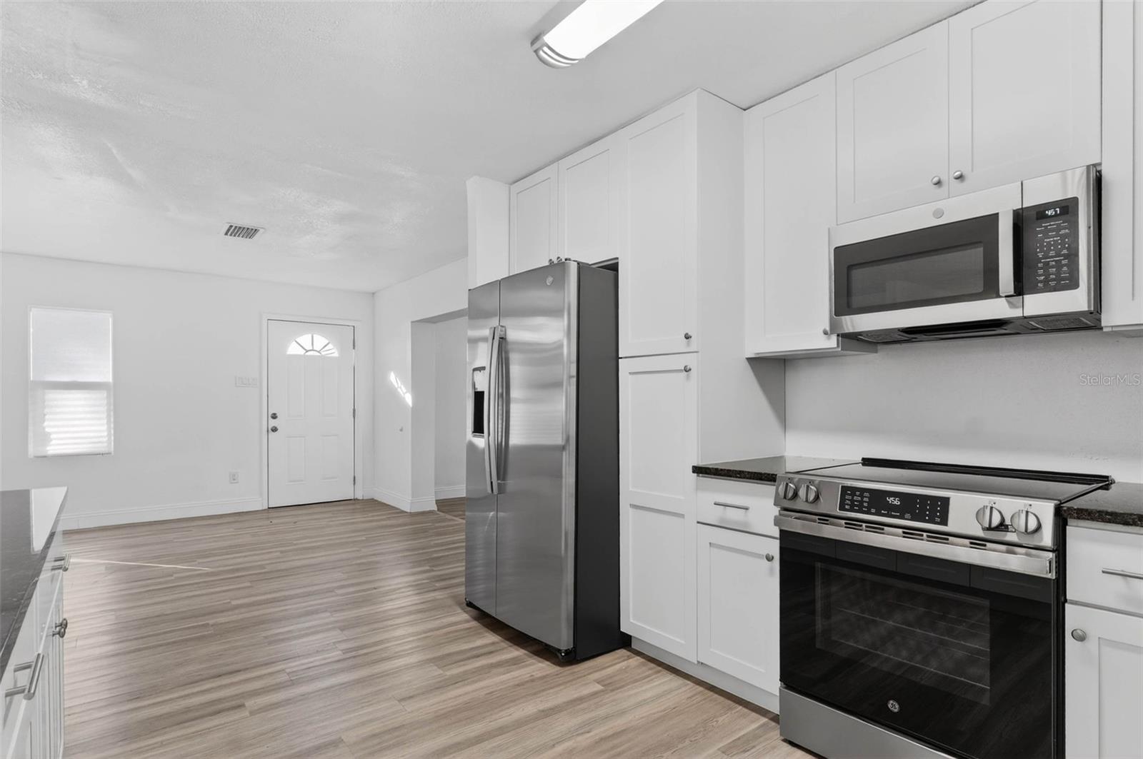 8812 OAKWOOD DR, LAKE WALES, FL, 33898