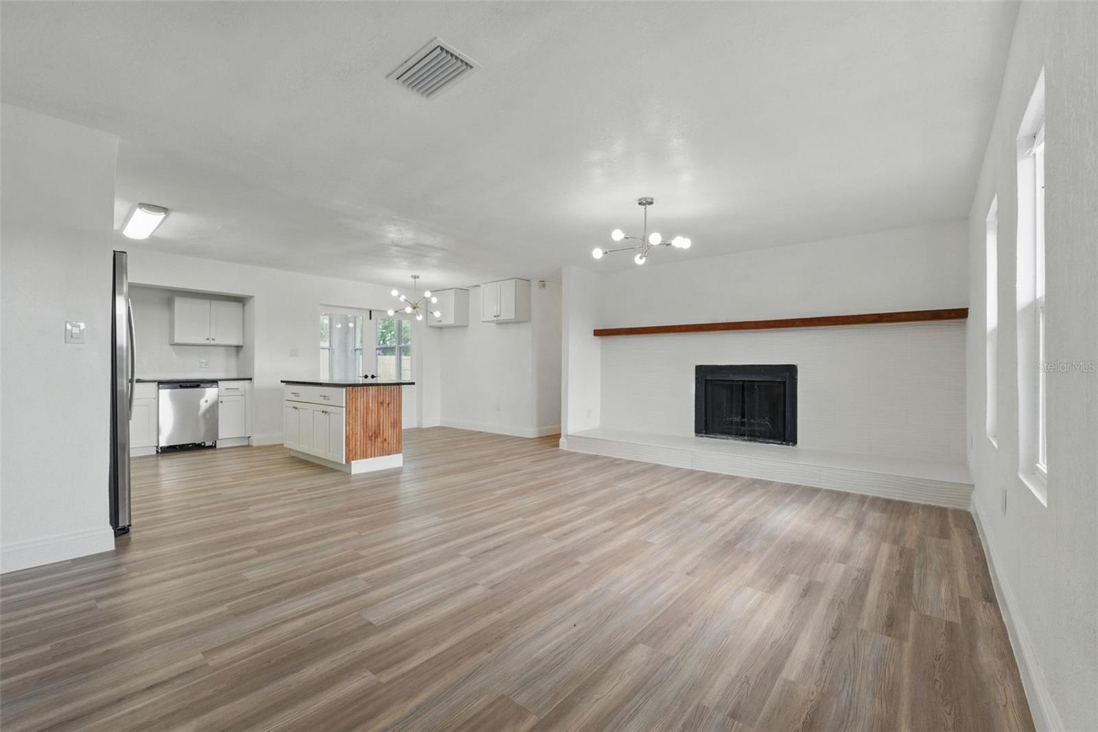 8812 OAKWOOD DR, LAKE WALES, FL, 33898