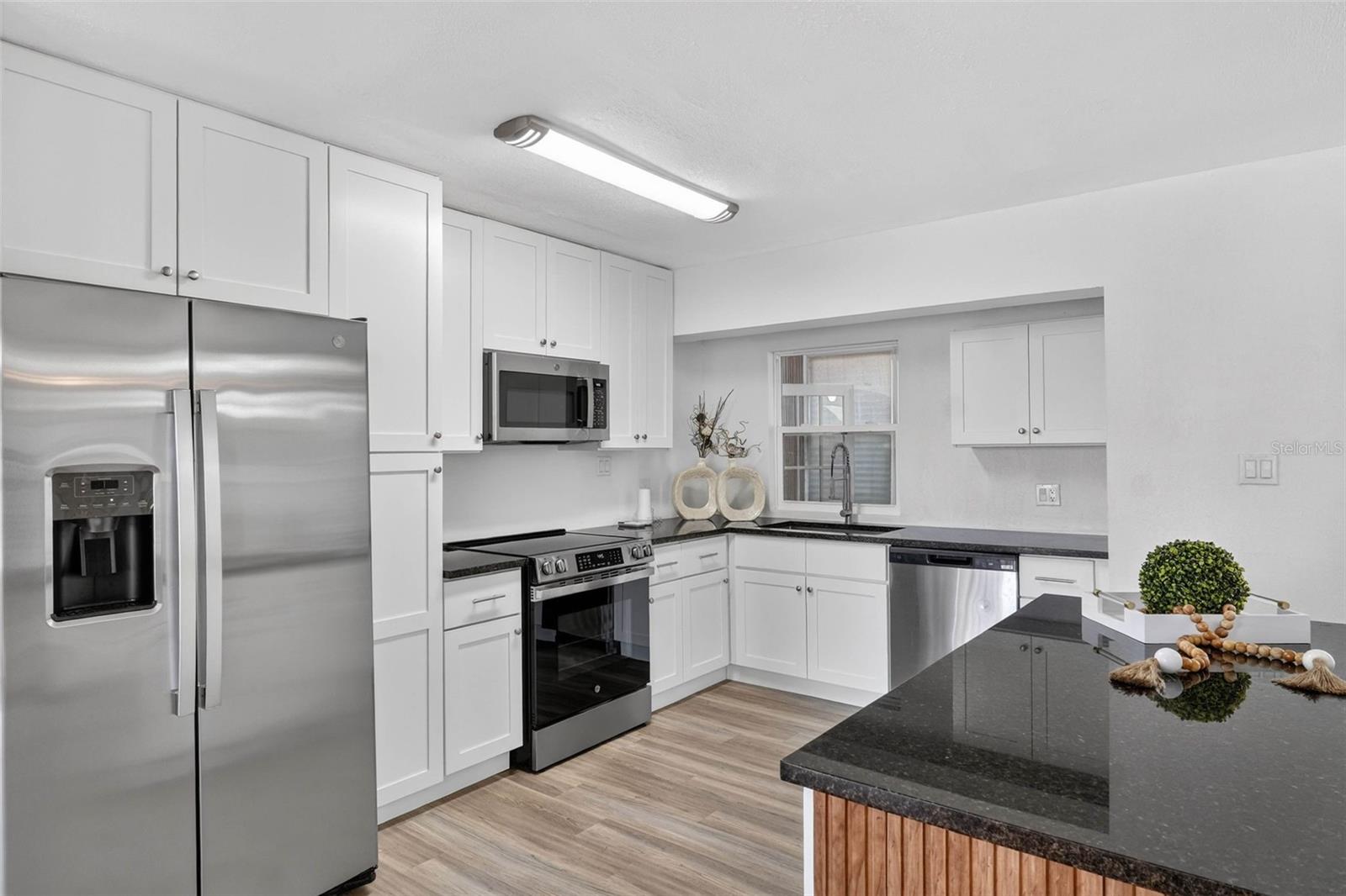 8812 OAKWOOD DR, LAKE WALES, FL, 33898