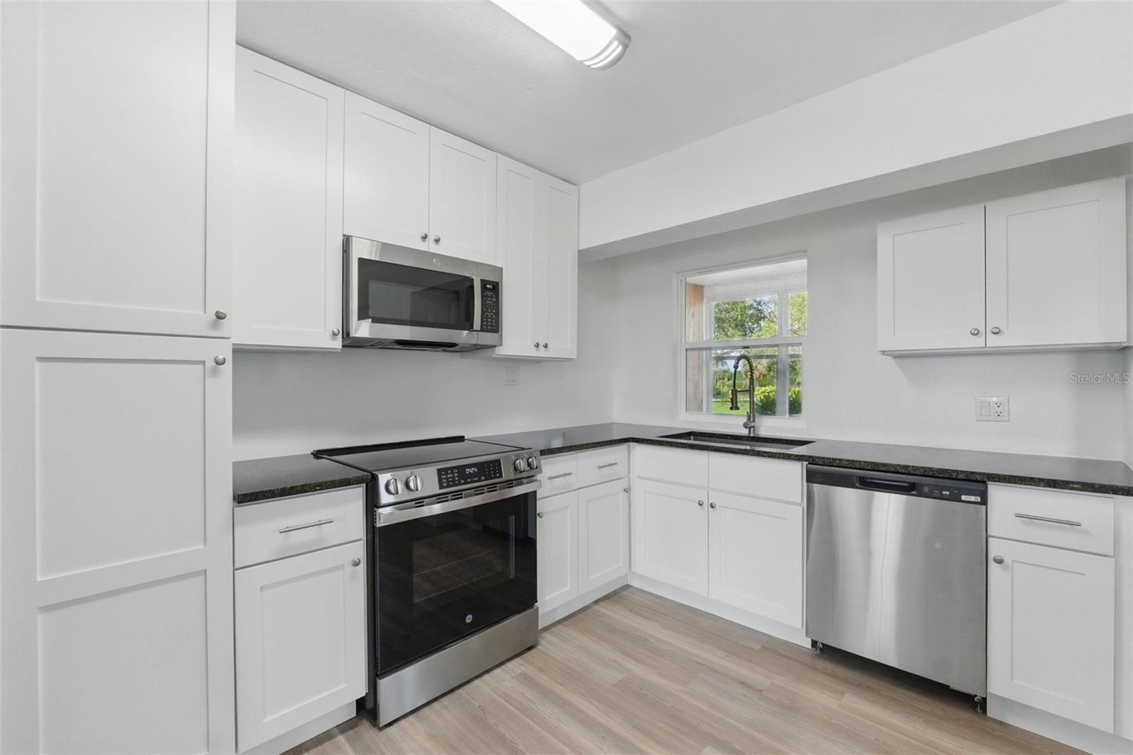 8812 OAKWOOD DR, LAKE WALES, FL, 33898