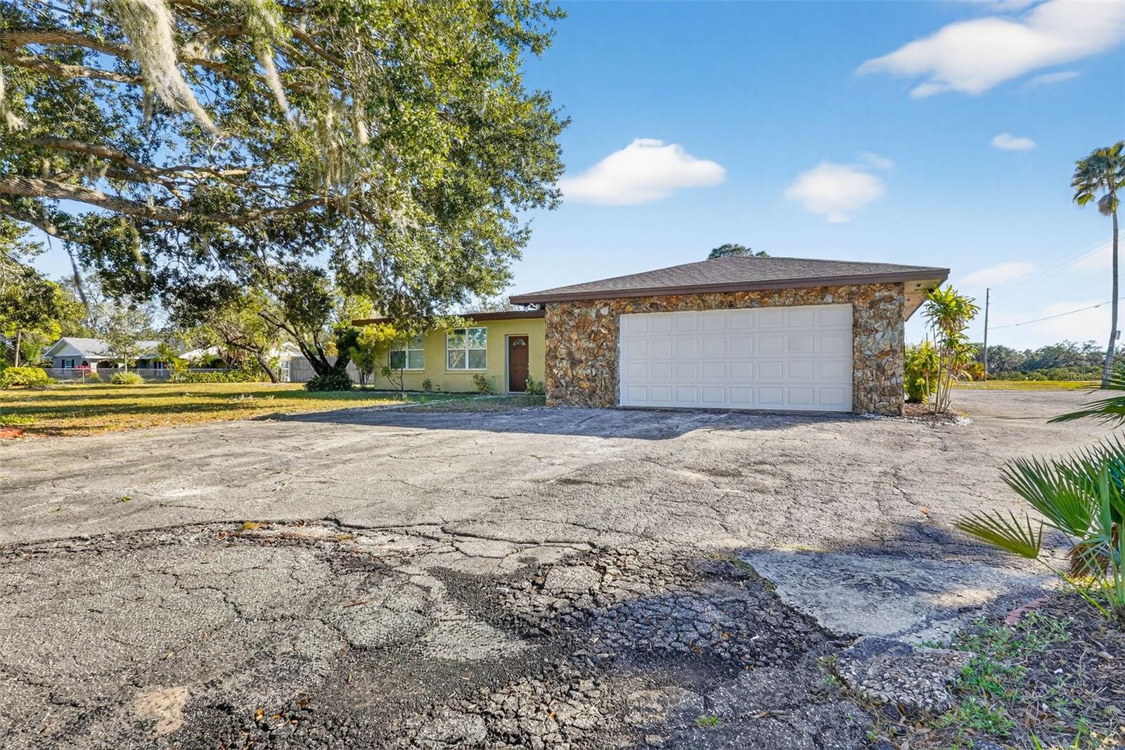 8812 OAKWOOD DR, LAKE WALES, FL, 33898