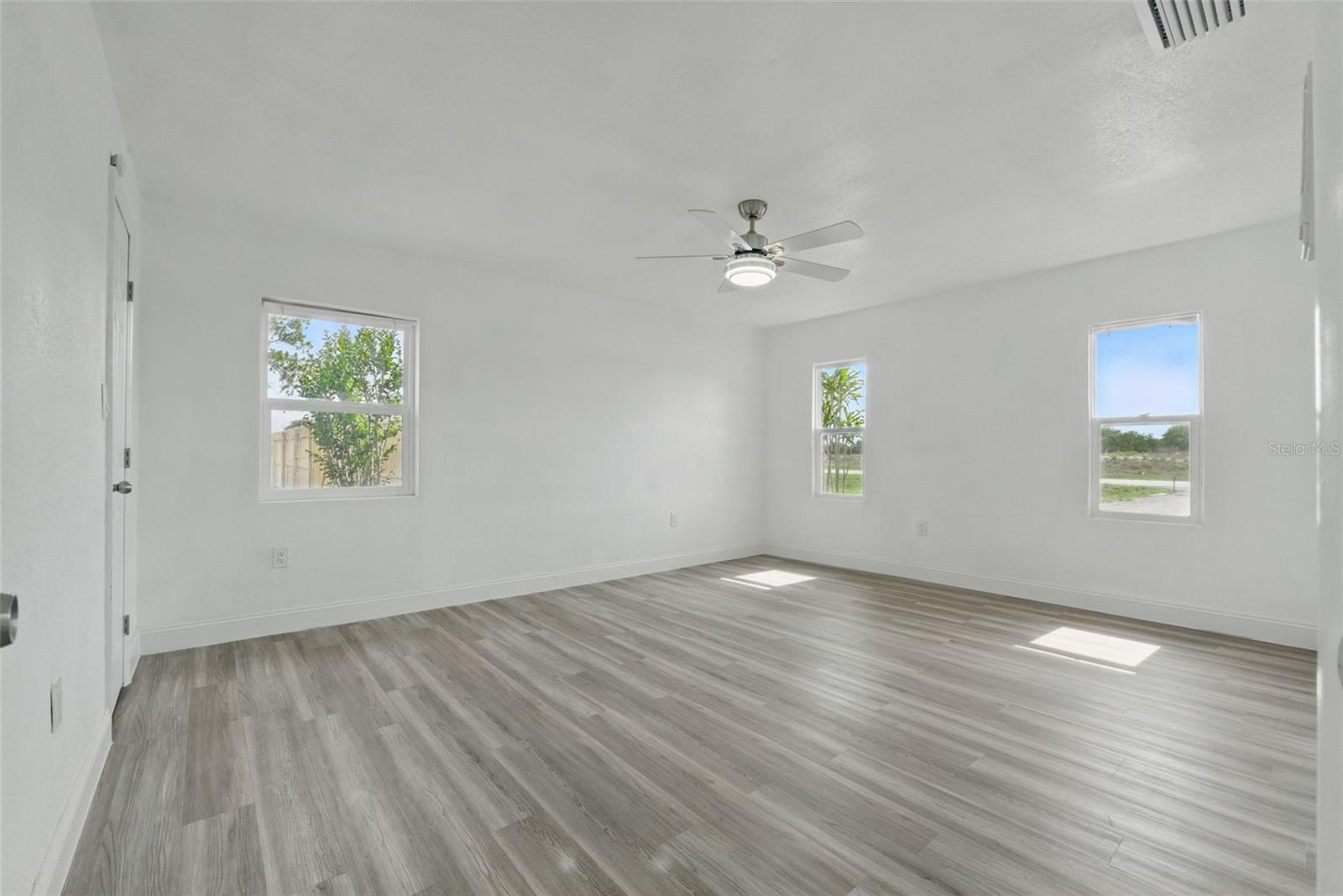 8812 OAKWOOD DR, LAKE WALES, FL, 33898