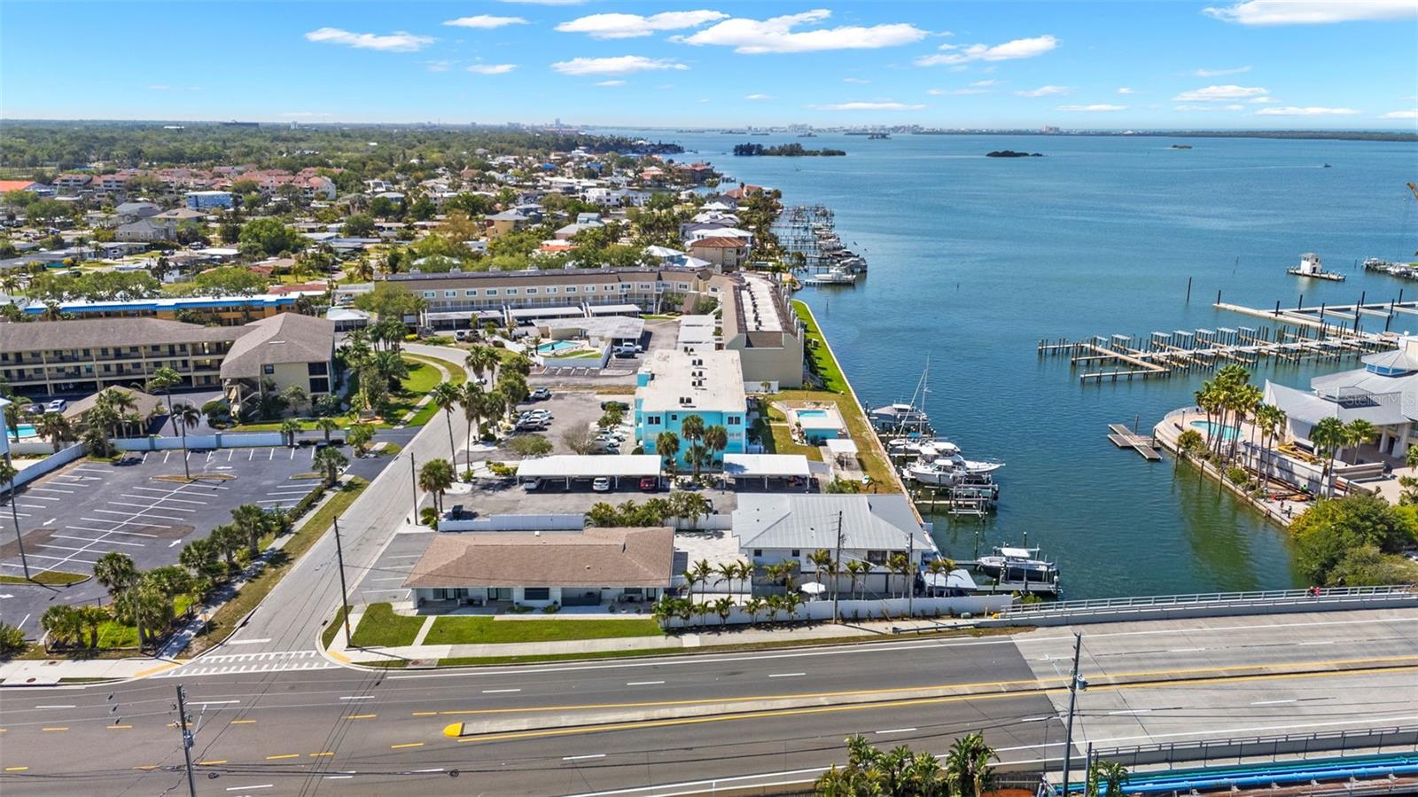 439 CAUSEWAY BLVD, DUNEDIN, FL, 34698
