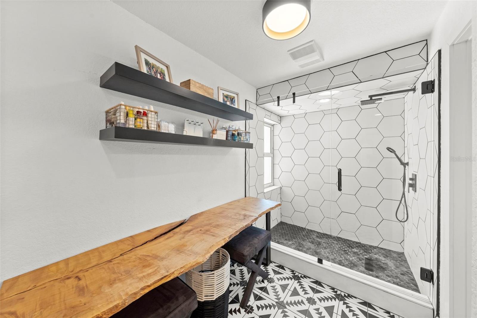 439 CAUSEWAY BLVD, DUNEDIN, FL, 34698