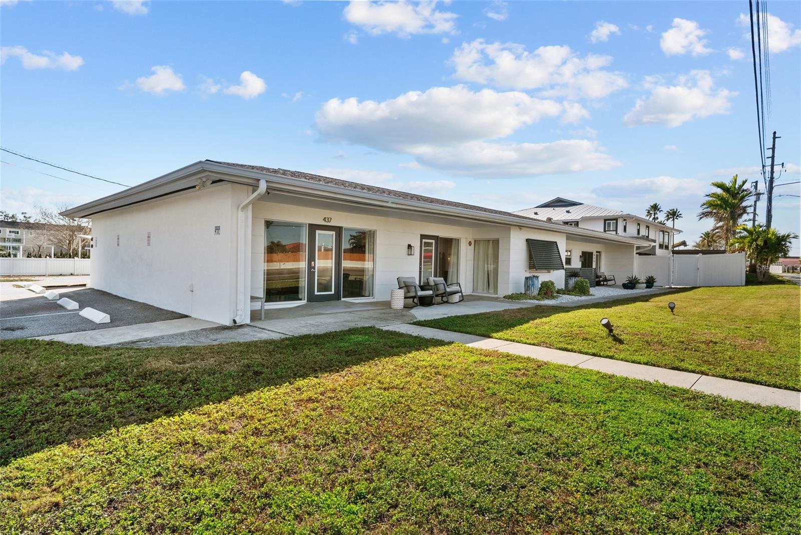 439 CAUSEWAY BLVD, DUNEDIN, FL, 34698