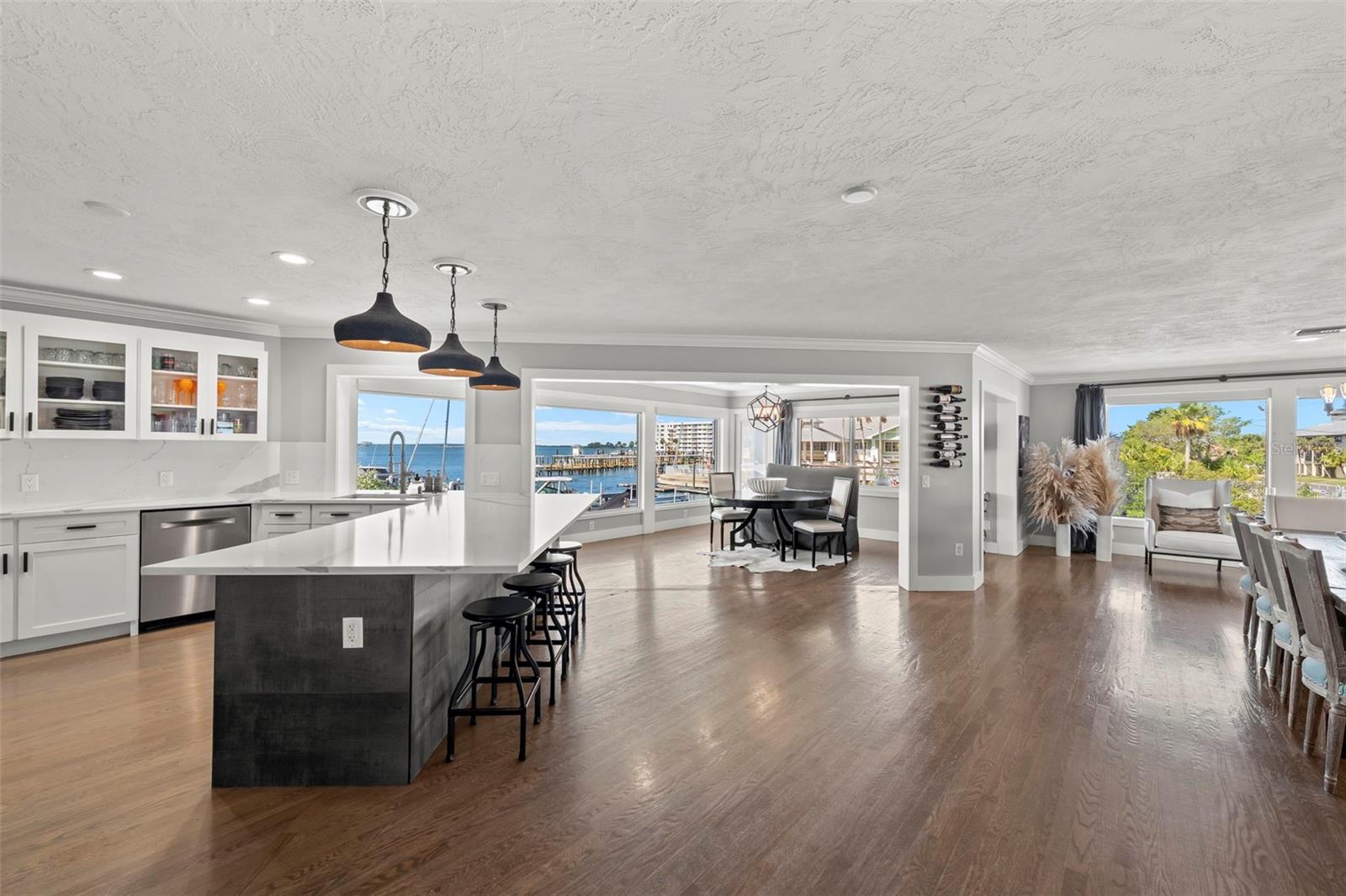 439 CAUSEWAY BLVD, DUNEDIN, FL, 34698