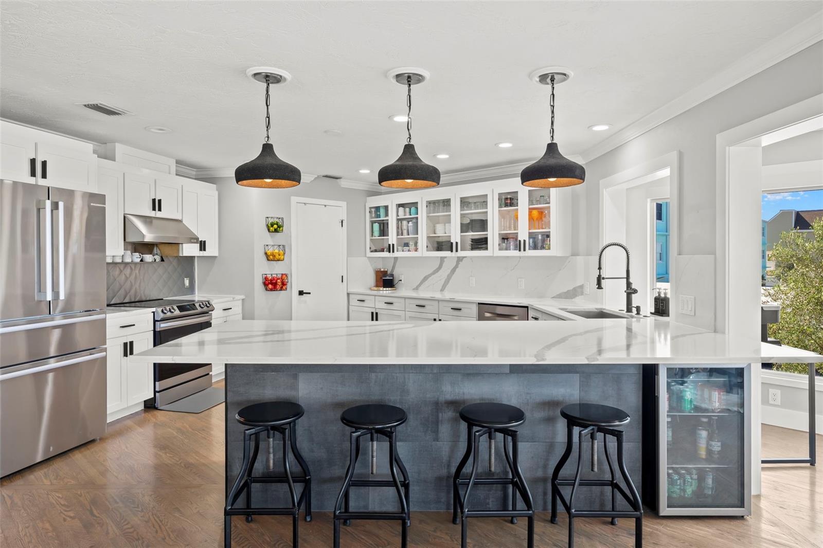 439 CAUSEWAY BLVD, DUNEDIN, FL, 34698