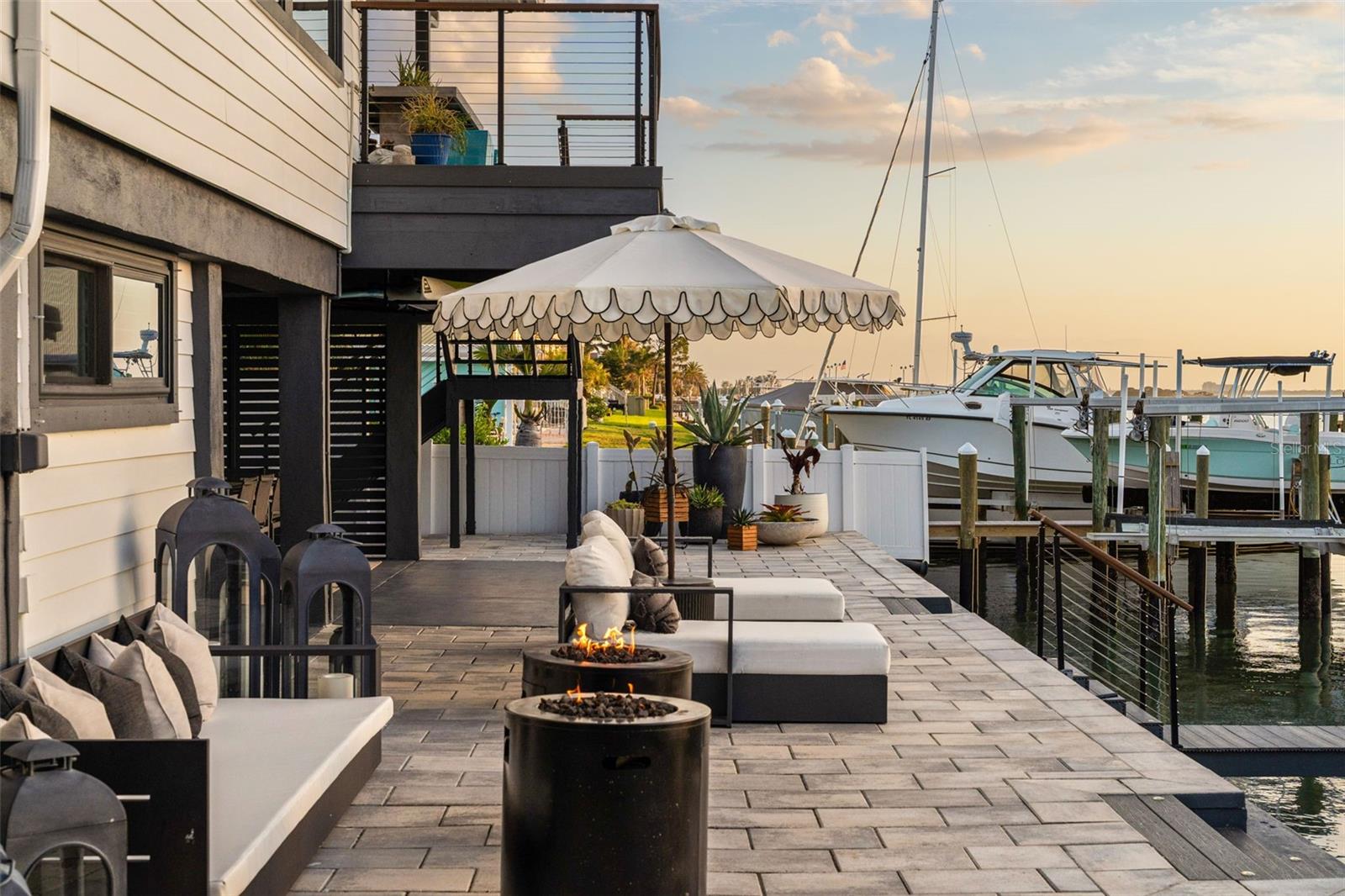 439 CAUSEWAY BLVD, DUNEDIN, FL, 34698