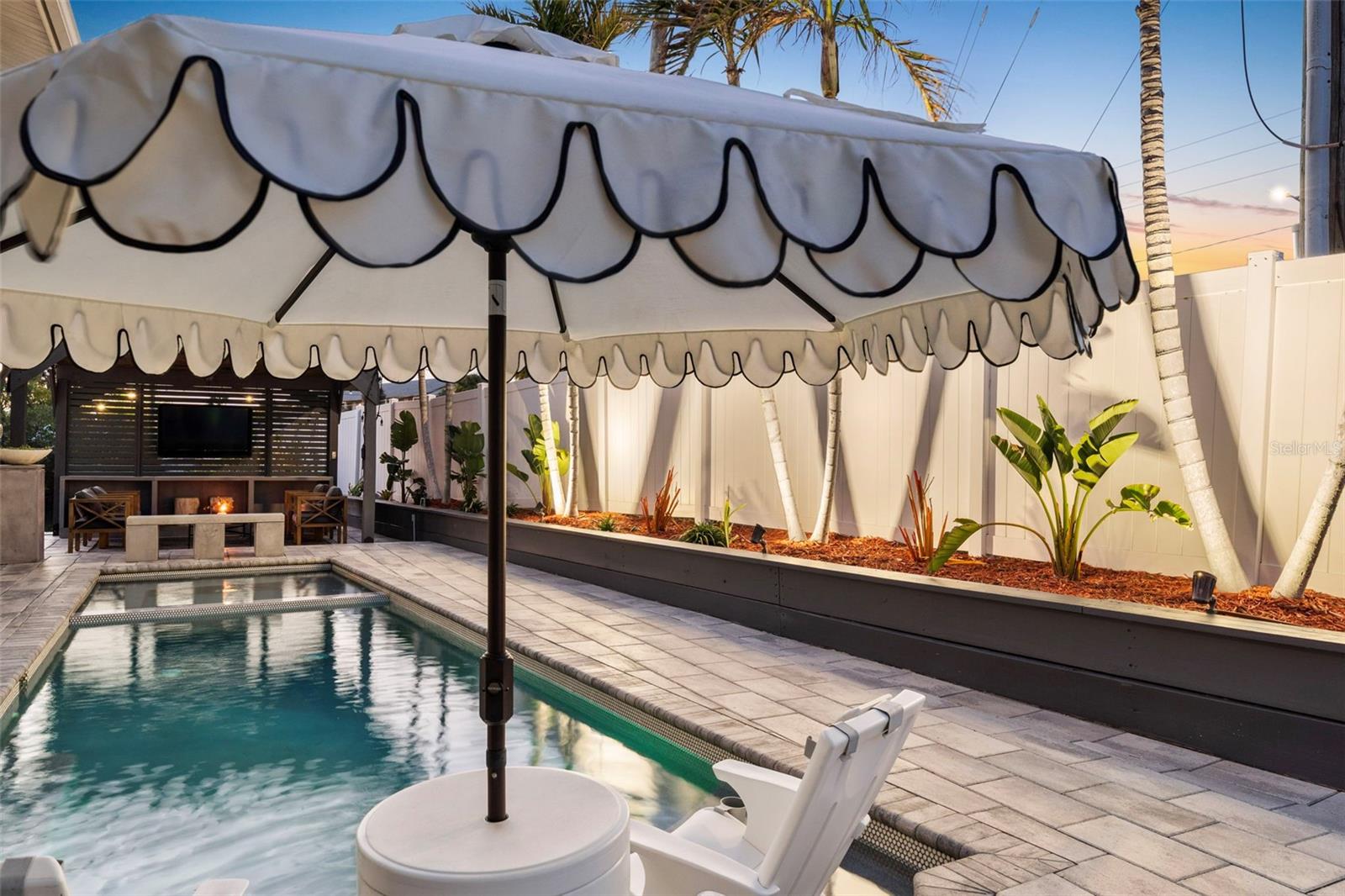 439 CAUSEWAY BLVD, DUNEDIN, FL, 34698