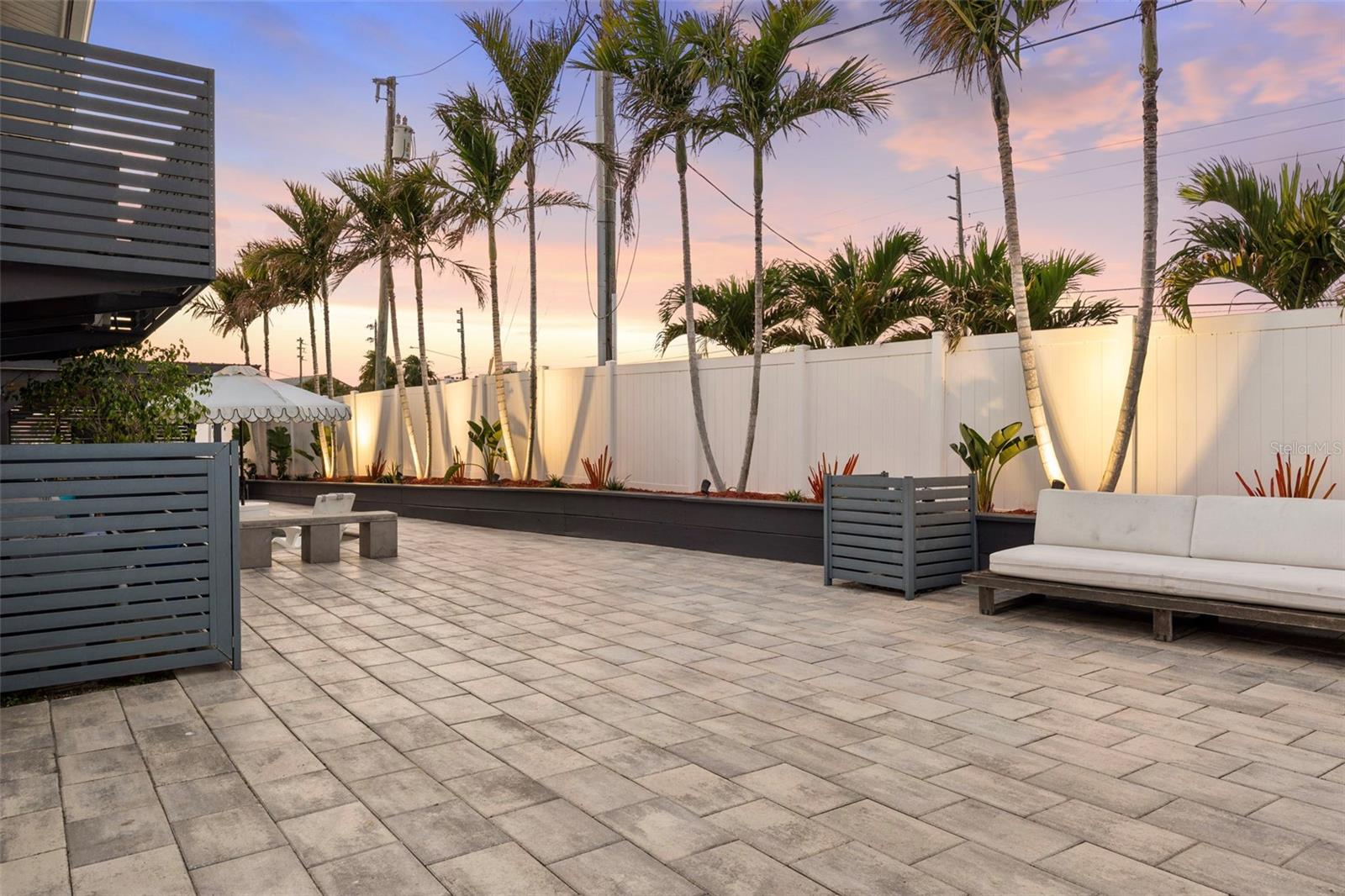 439 CAUSEWAY BLVD, DUNEDIN, FL, 34698