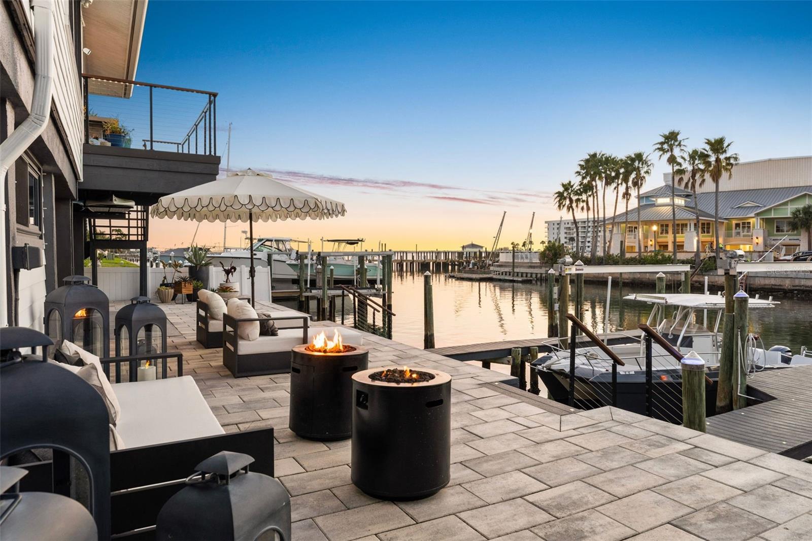 439 CAUSEWAY BLVD, DUNEDIN, FL, 34698