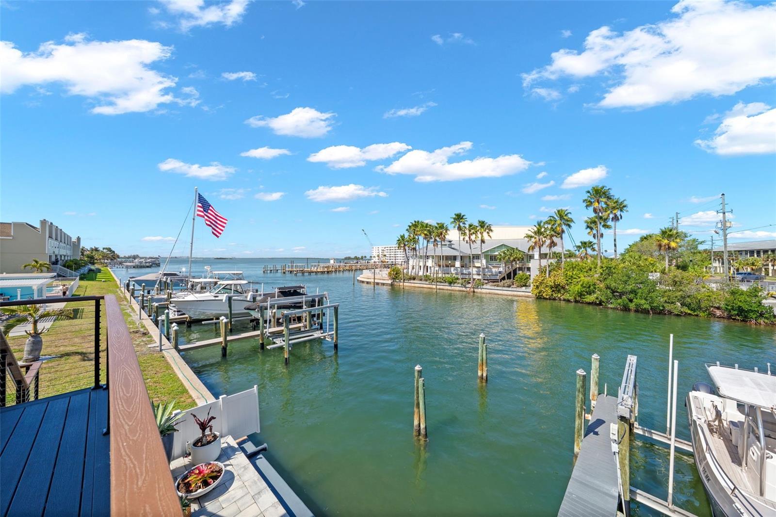 439 CAUSEWAY BLVD, DUNEDIN, FL, 34698