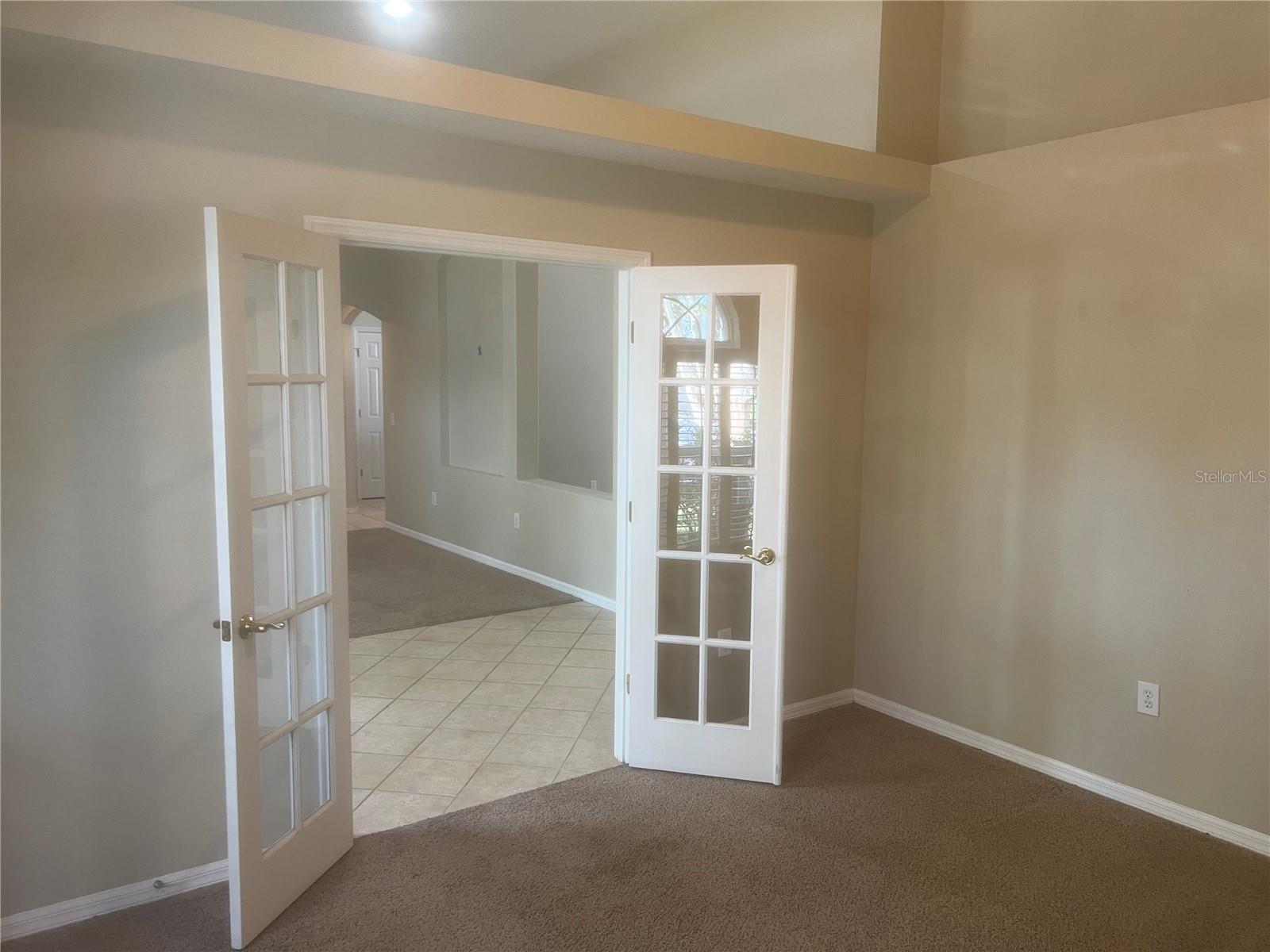 10237 SHADOW BRANCH DR, TAMPA, FL, 33647