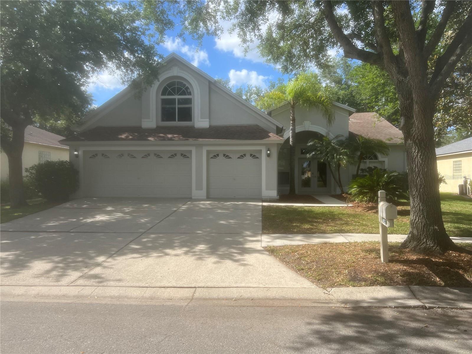 10237 SHADOW BRANCH DR, TAMPA, FL, 33647