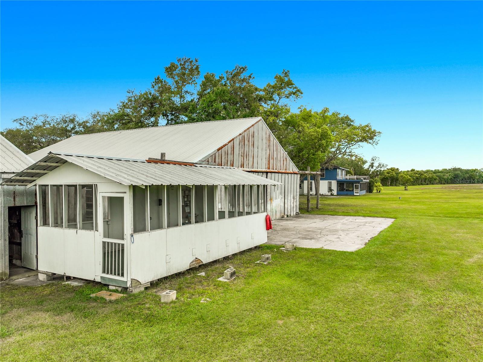 7001 JONES AVE, MOUNT DORA, FL, 32757