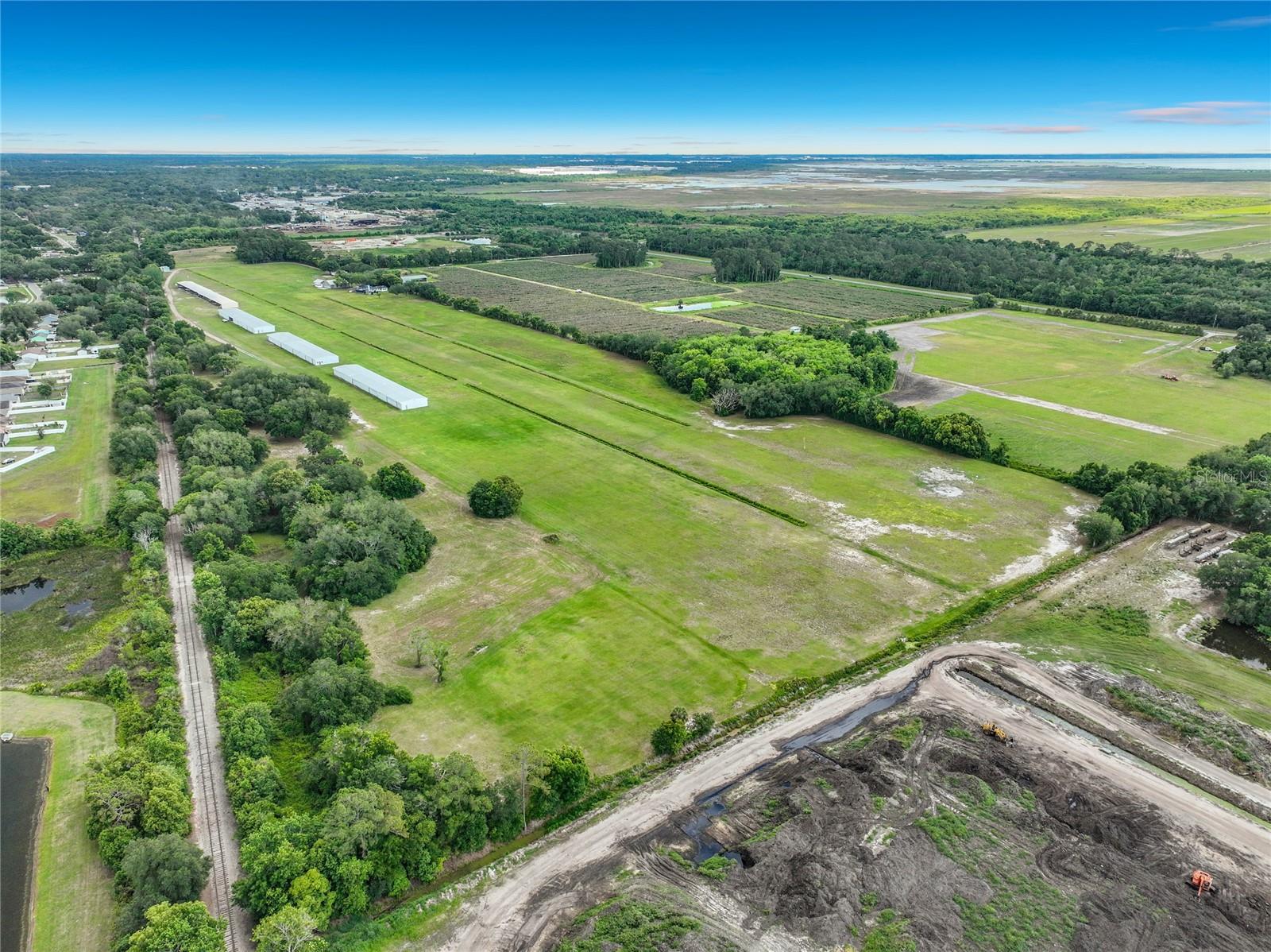 7001 JONES AVE, MOUNT DORA, FL, 32757